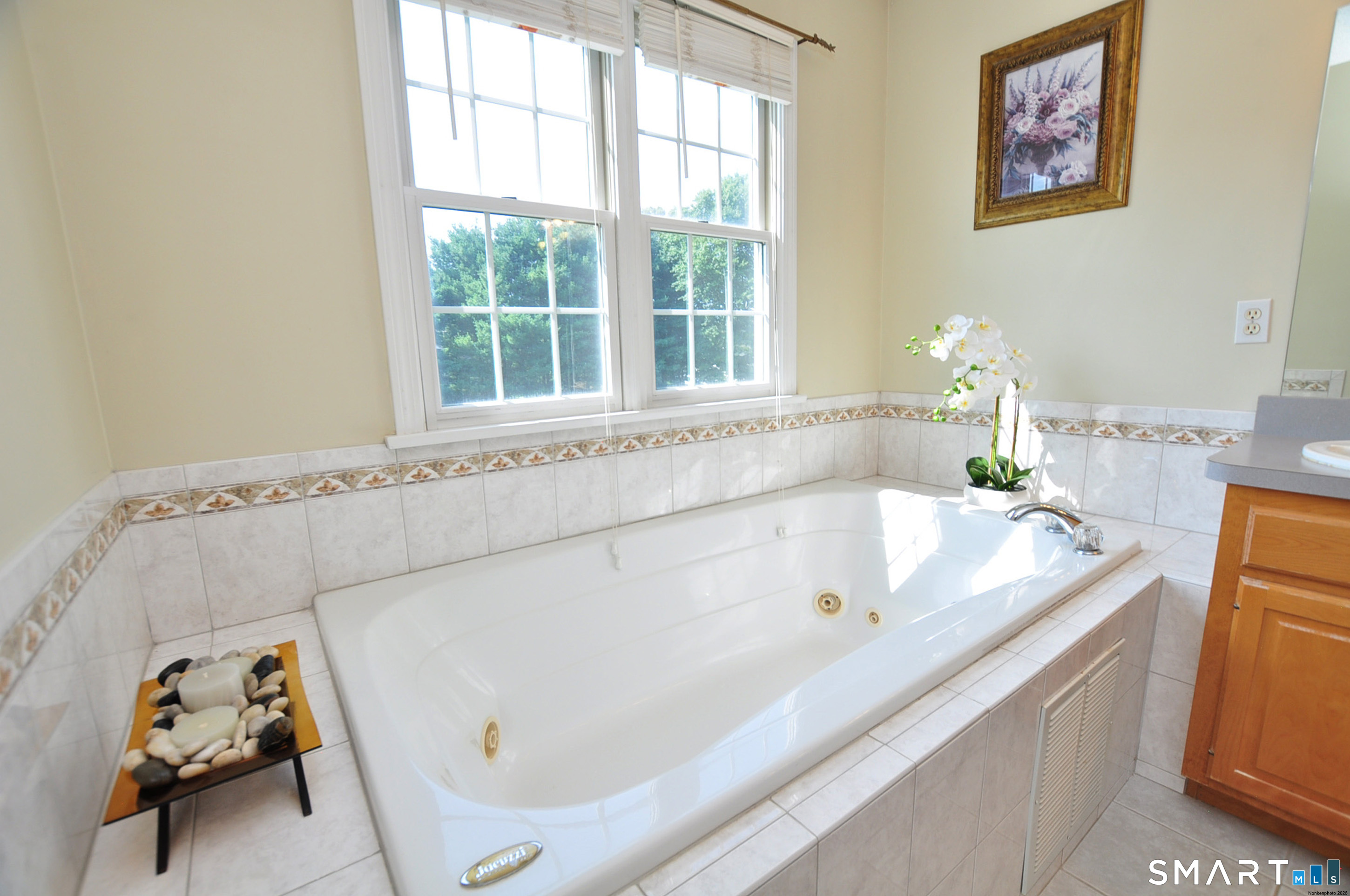 87 Gilbert Lane photo 30