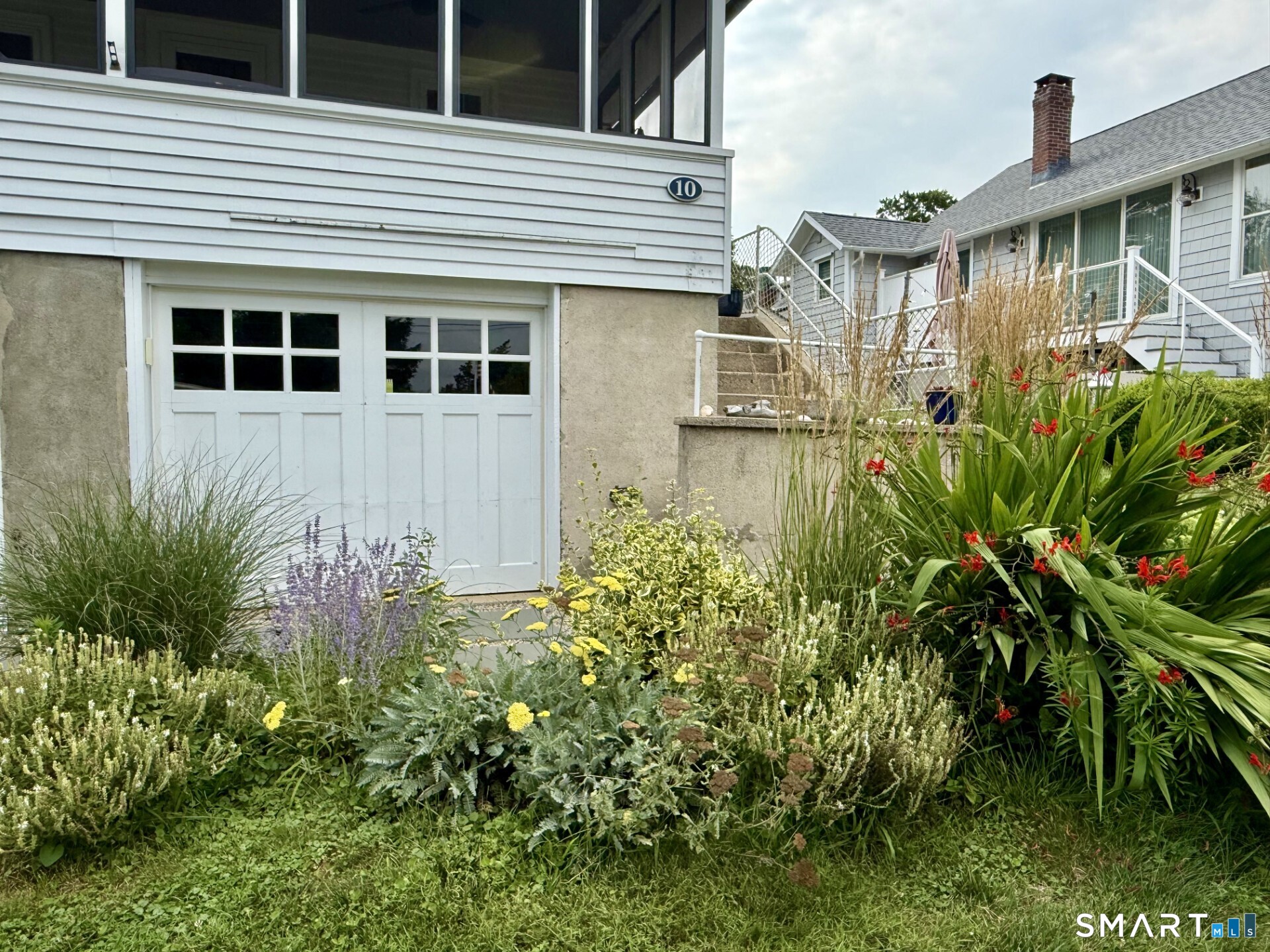 10 Reeves Avenue photo 2