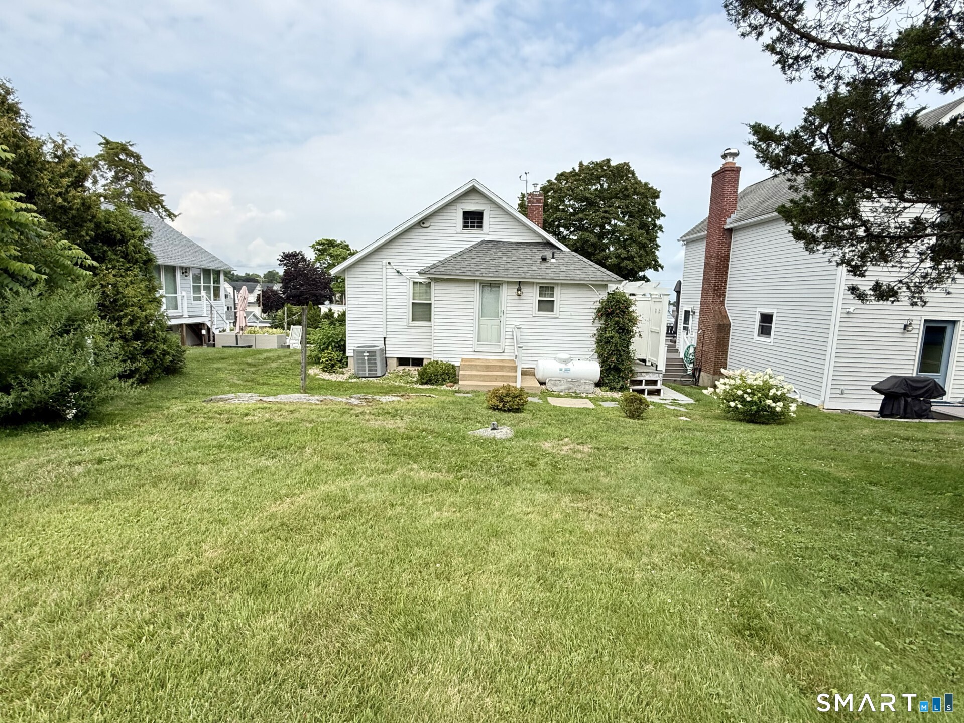 10 Reeves Avenue photo 22