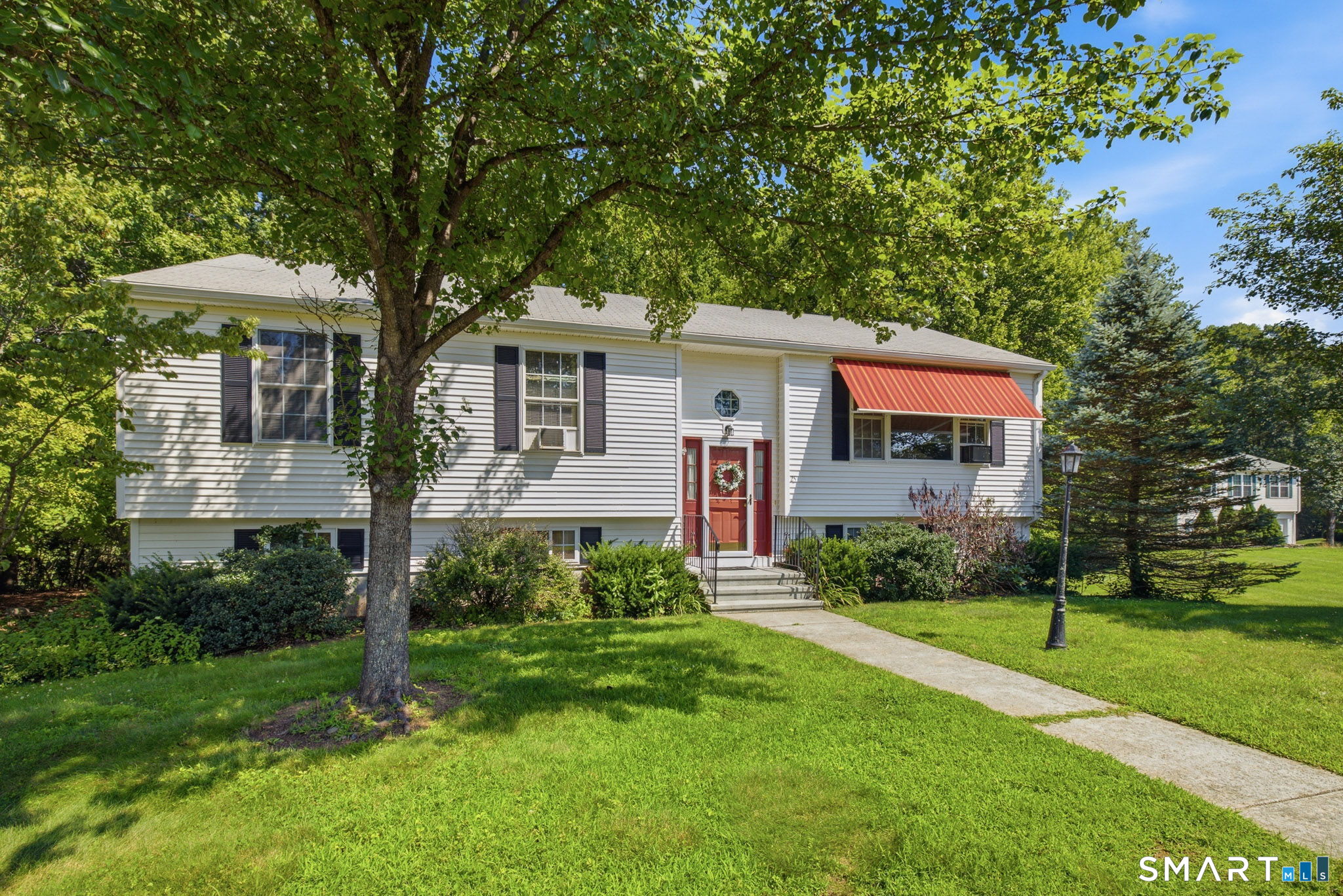 2nd image of 25 Samantha Ln, Madison, CT 06443 | MLS# 24198297