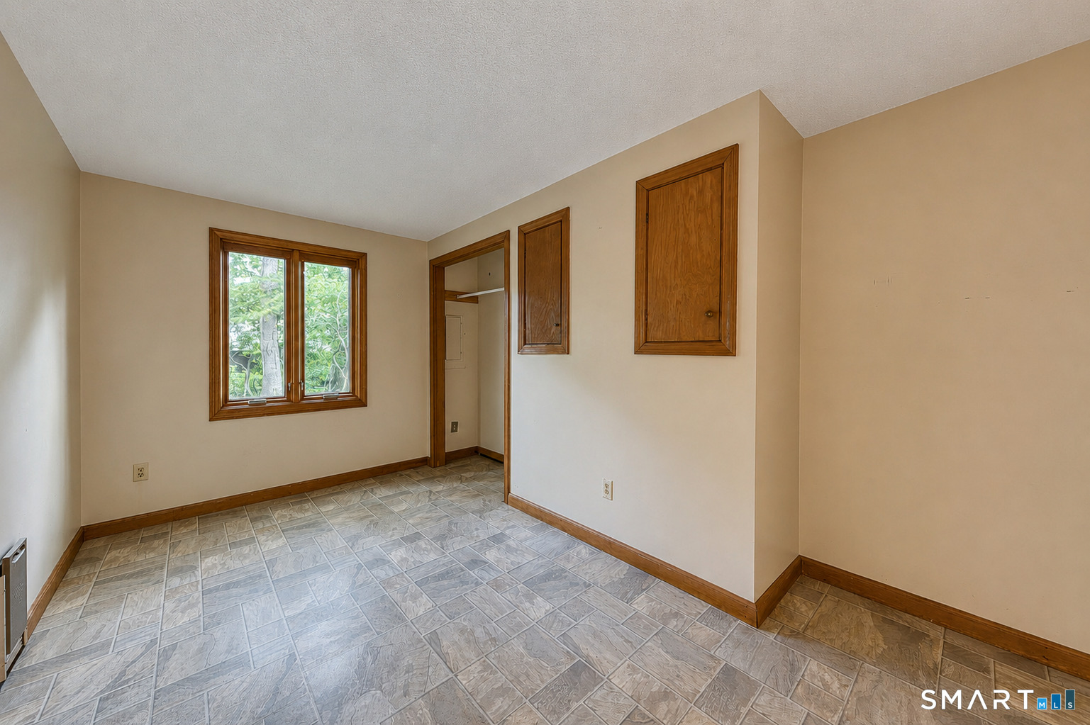 63 Bay Road photo 20