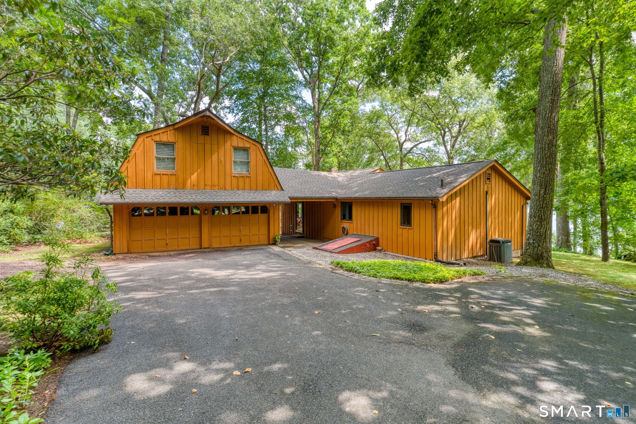 63 Bay Road photo 23