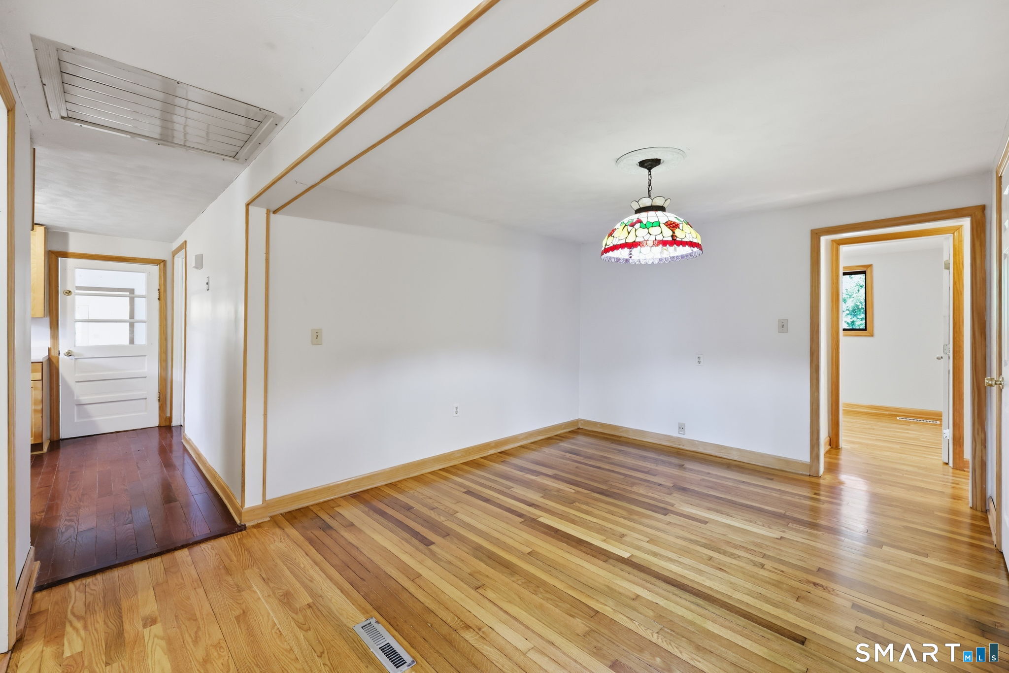 186 Jackson Drive photo 5