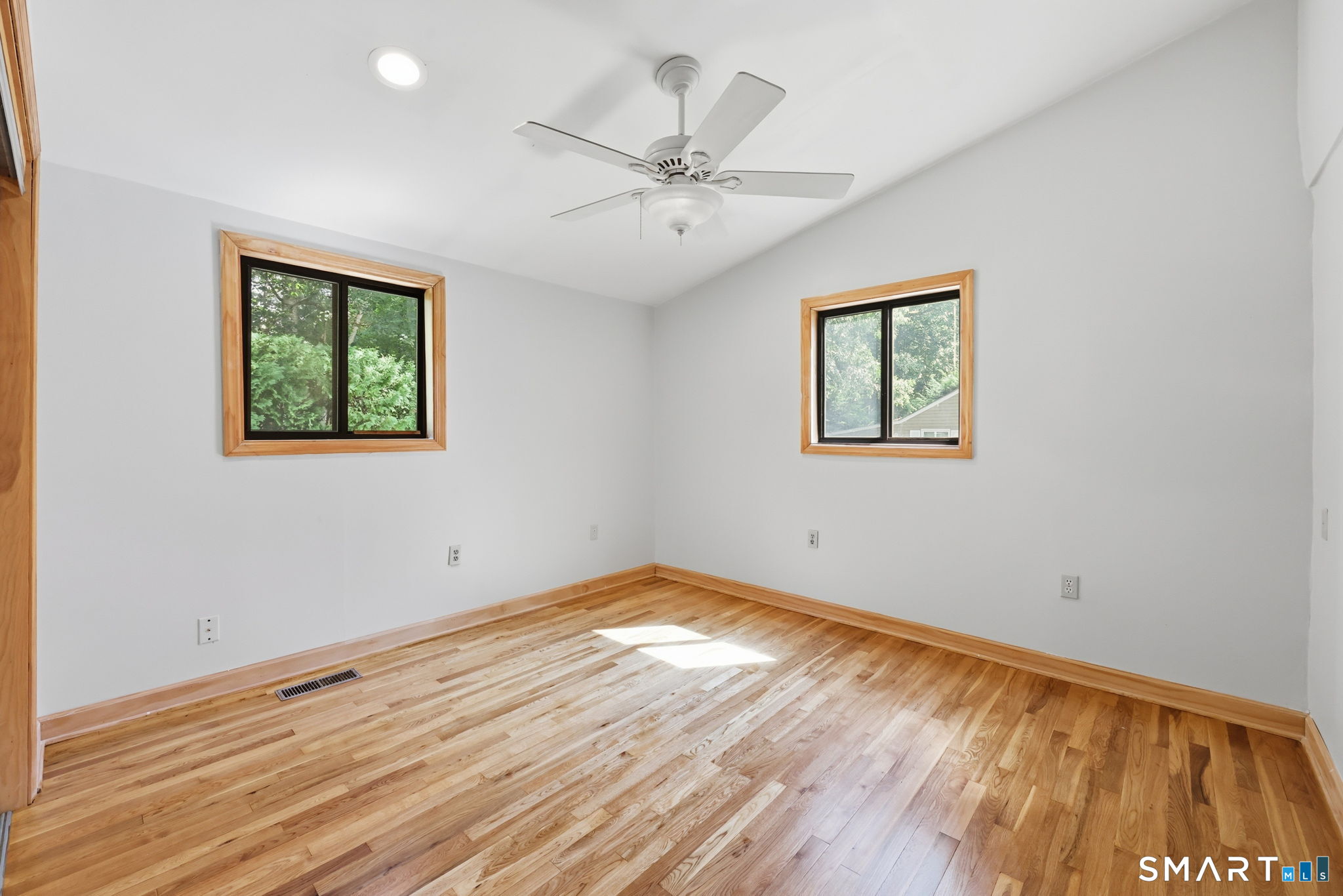 186 Jackson Drive photo 13