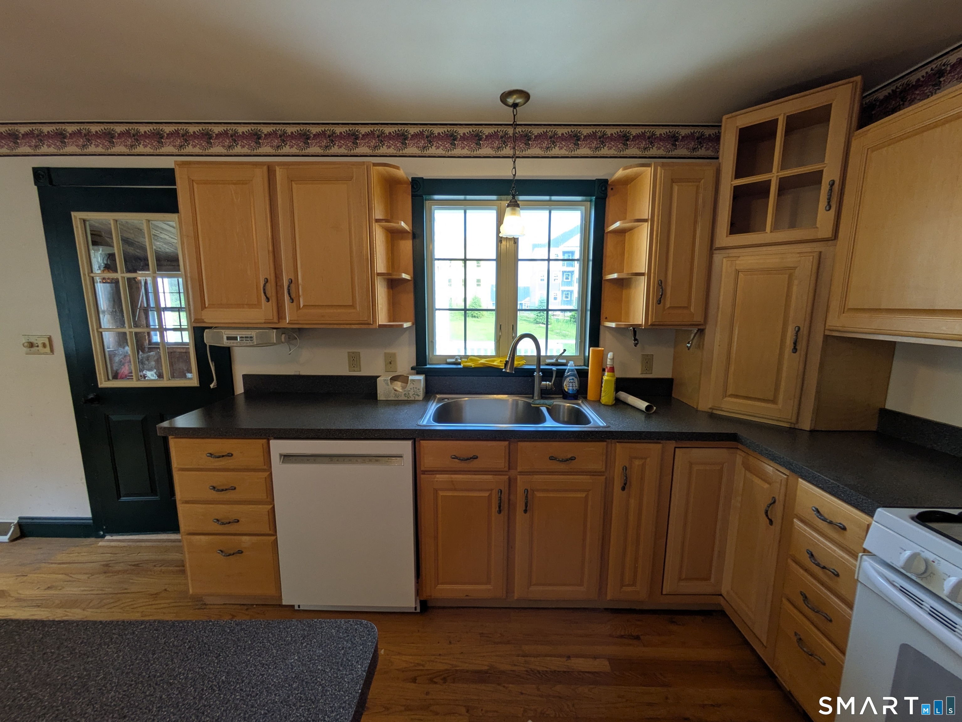 261 Coram Road photo 7
