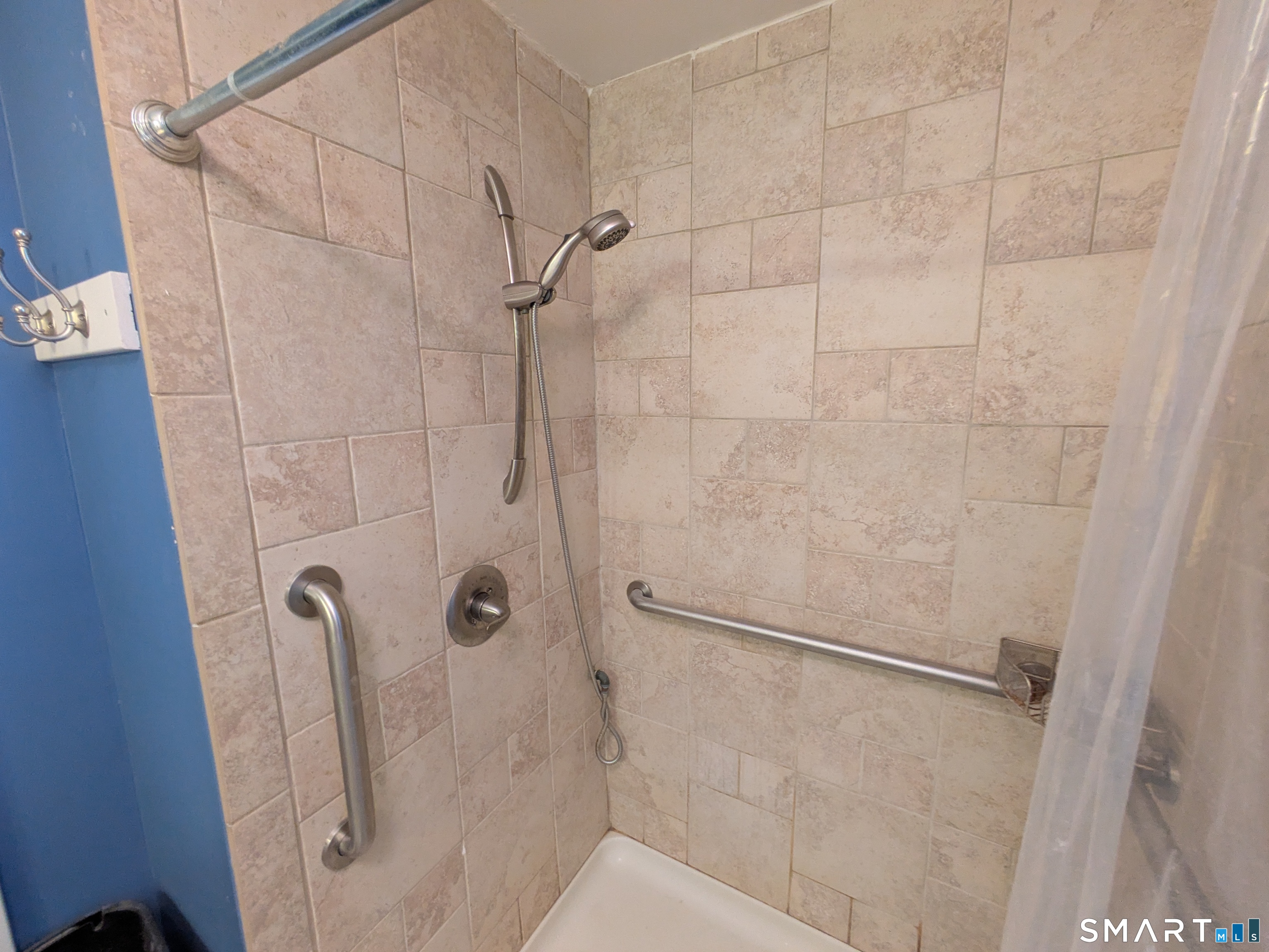 261 Coram Road photo 12