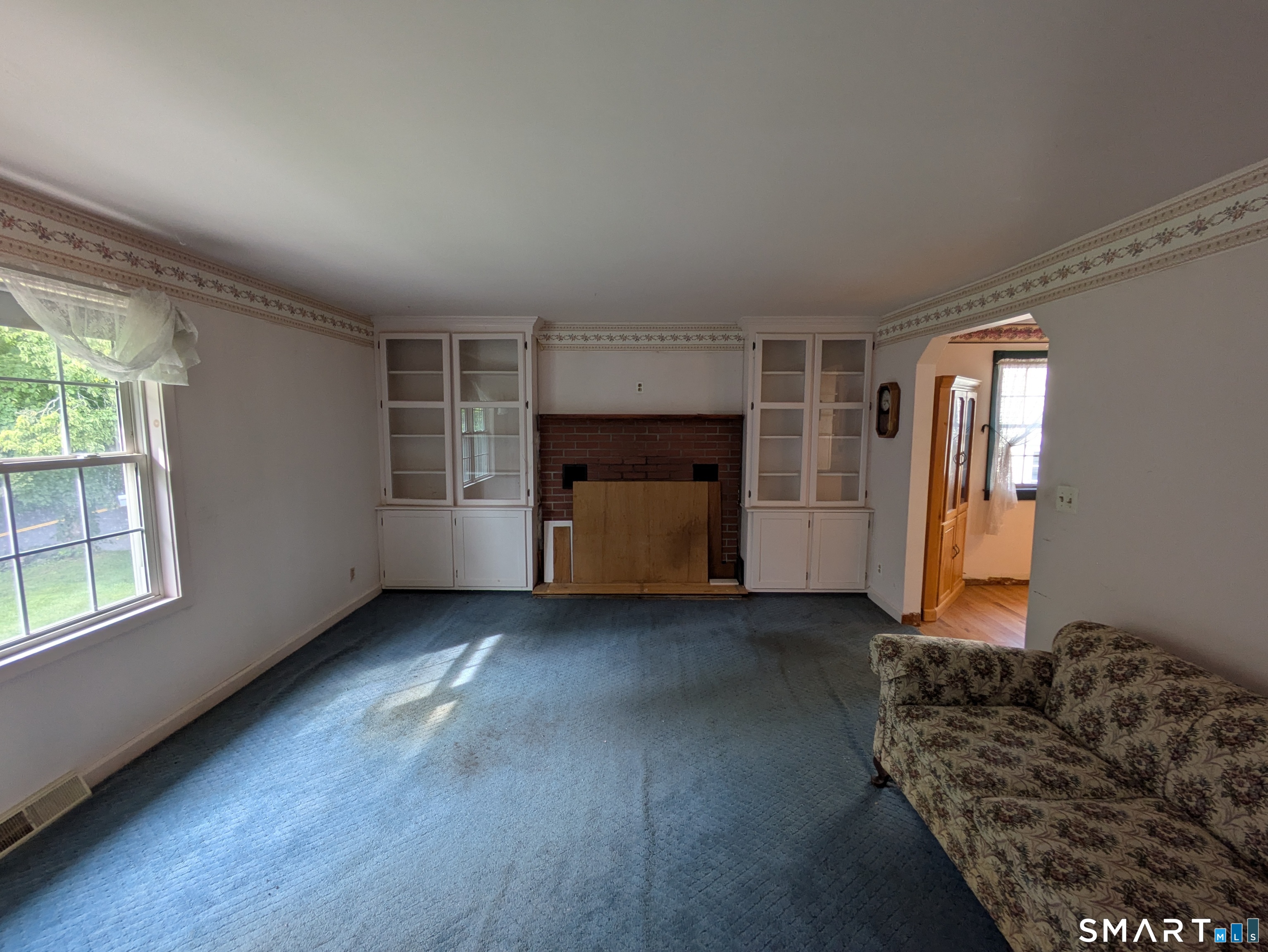 261 Coram Road photo 9