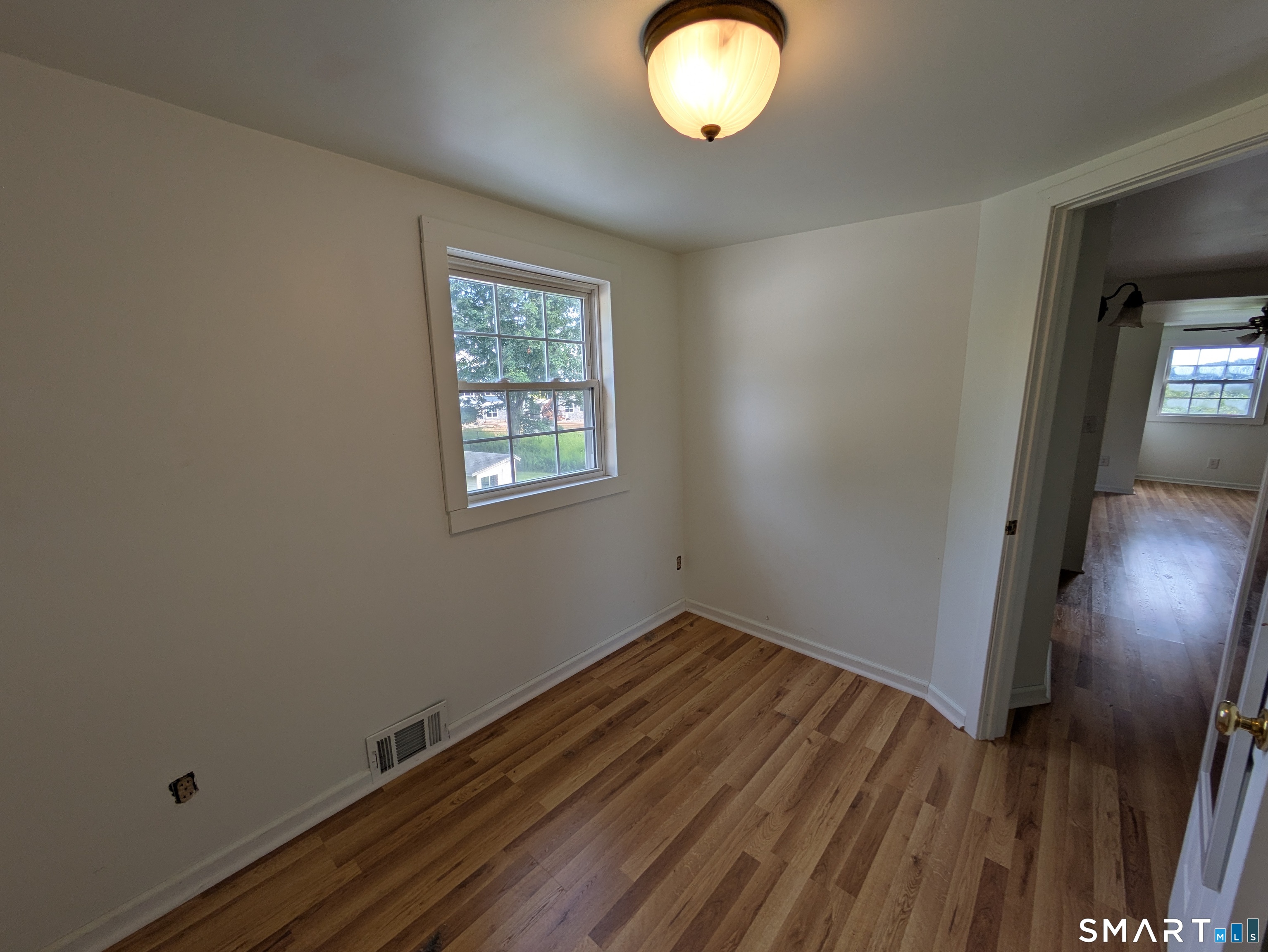 261 Coram Road photo 18