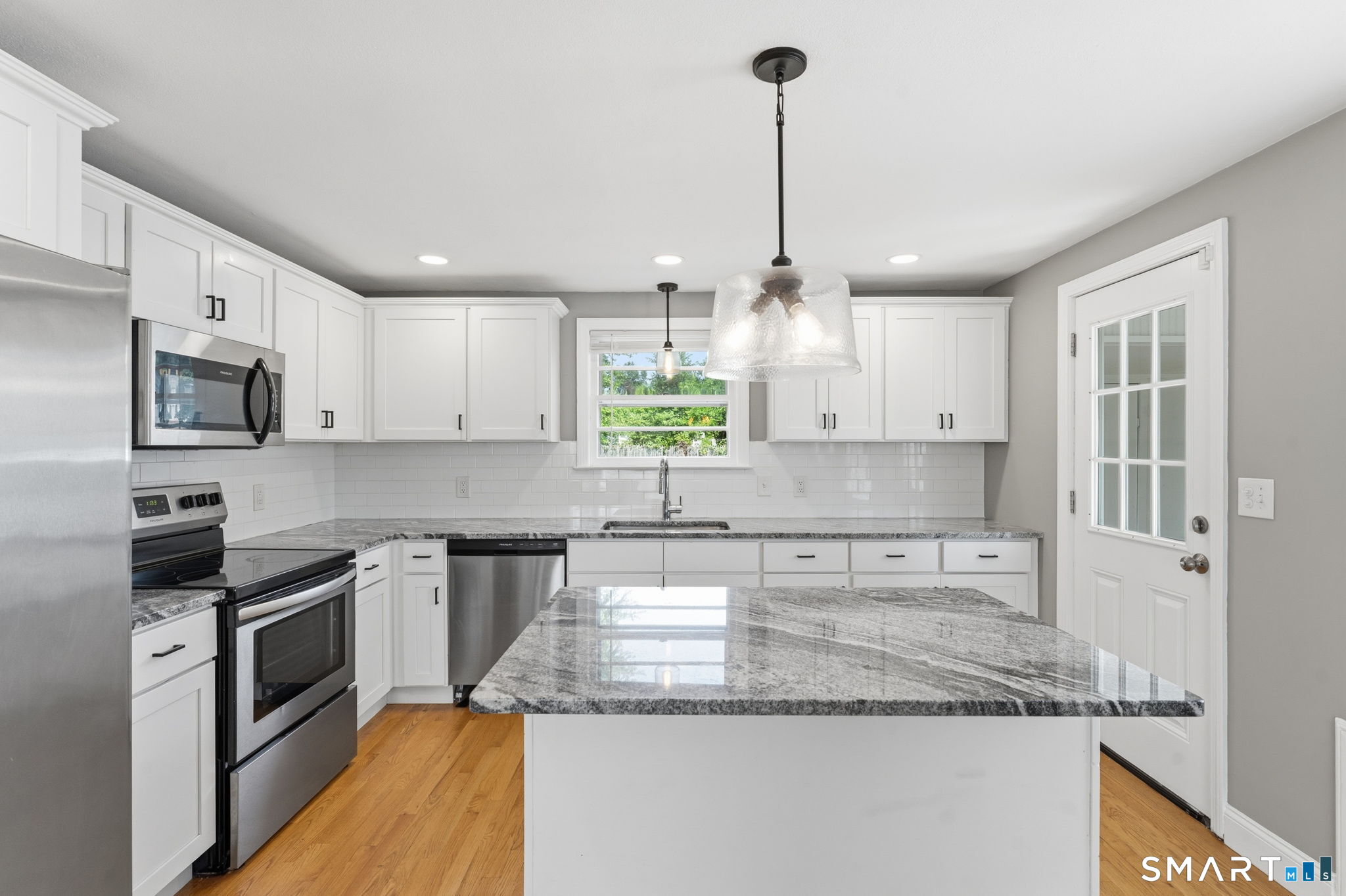 314 West Hill Road photo 4