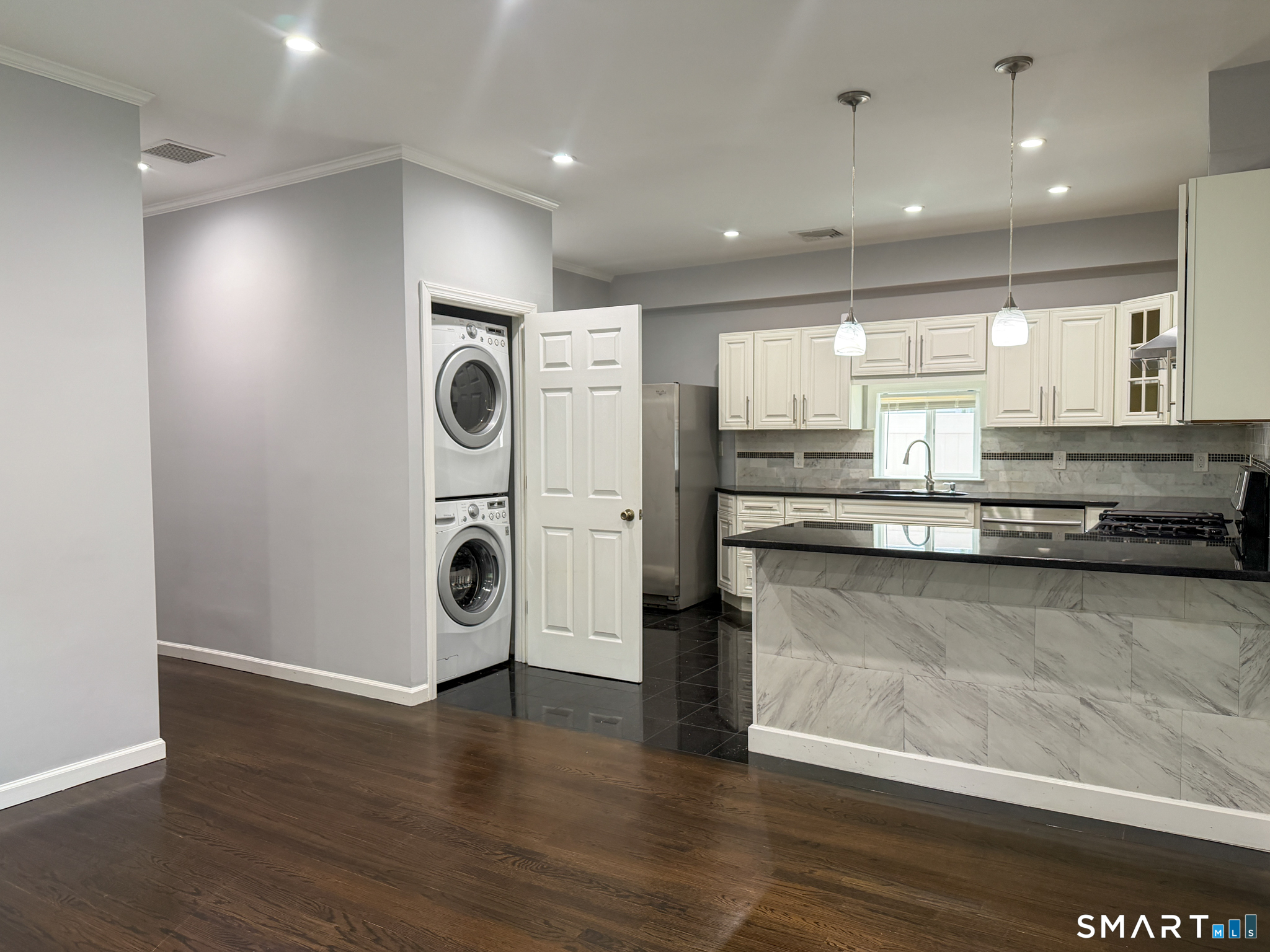 4 Newfield Street, Norwalk, Connecticut photo 5