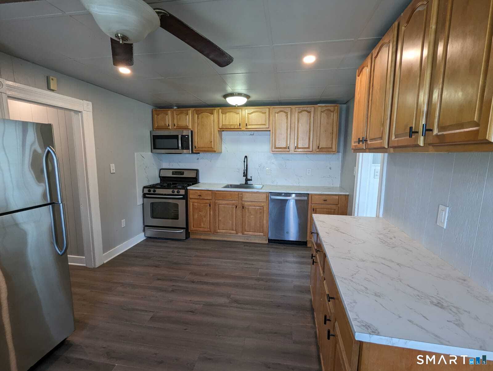 33 Holbrook Street photo 18