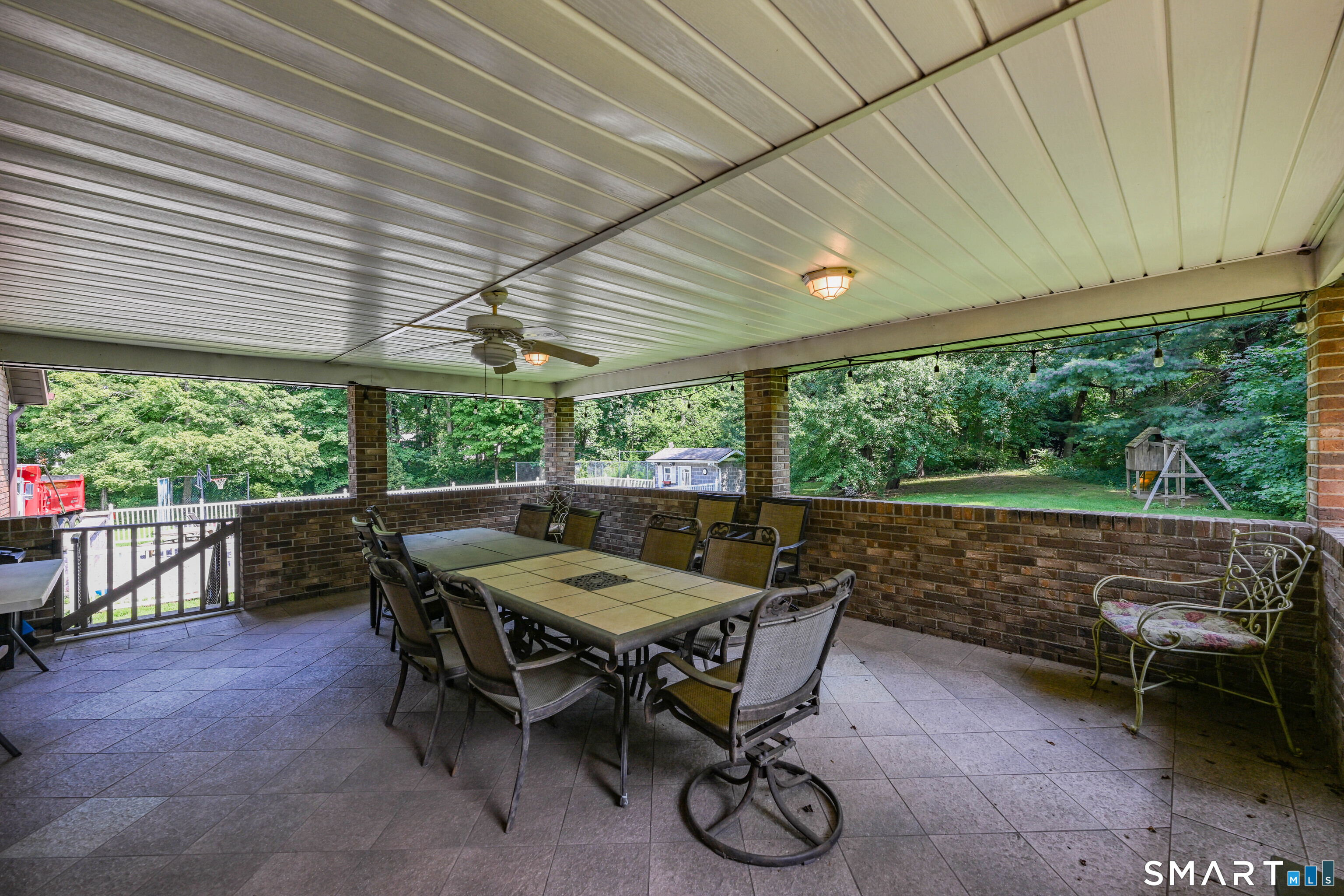 555 Davis Street photo 27