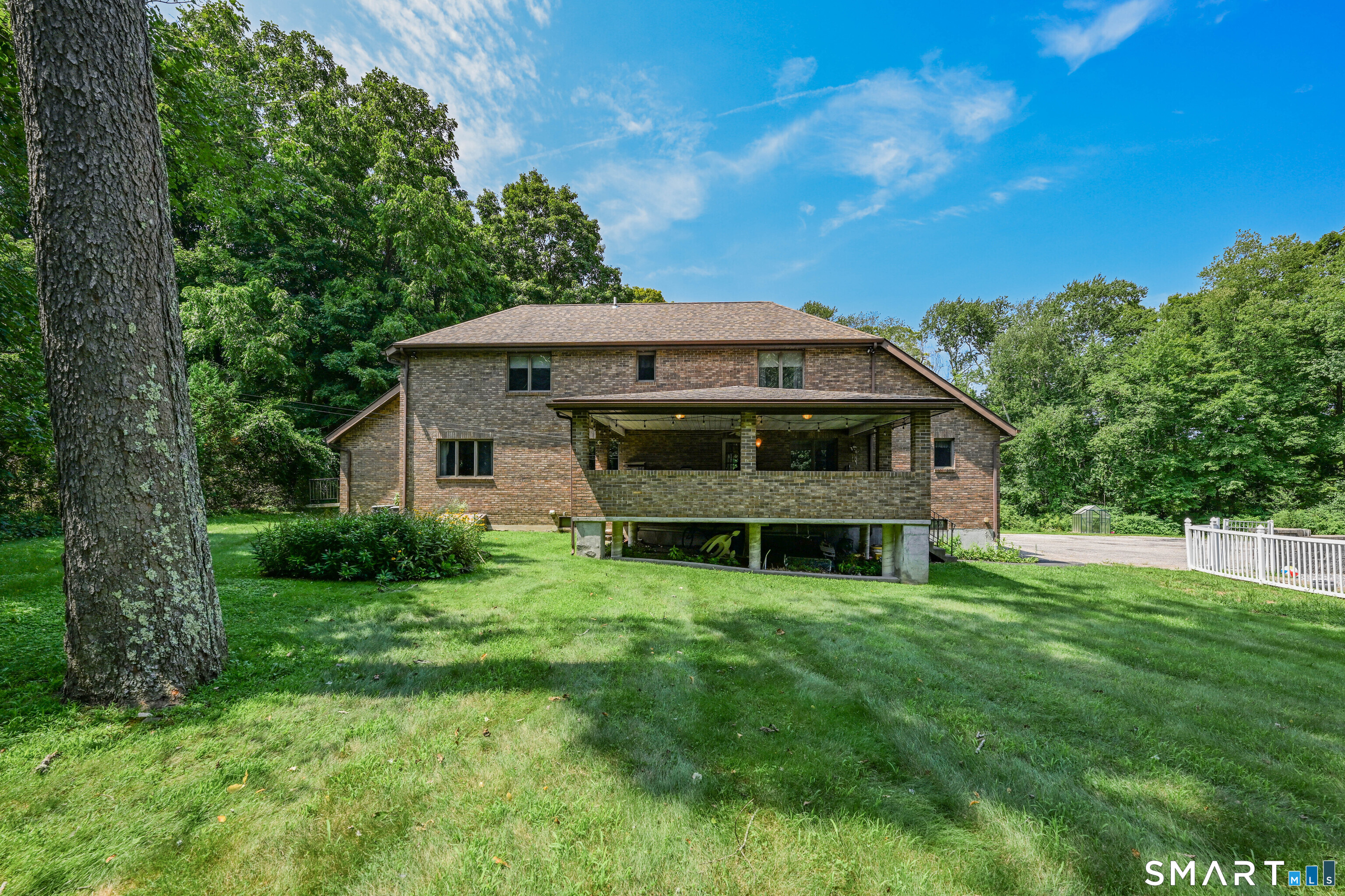 555 Davis Street photo 26