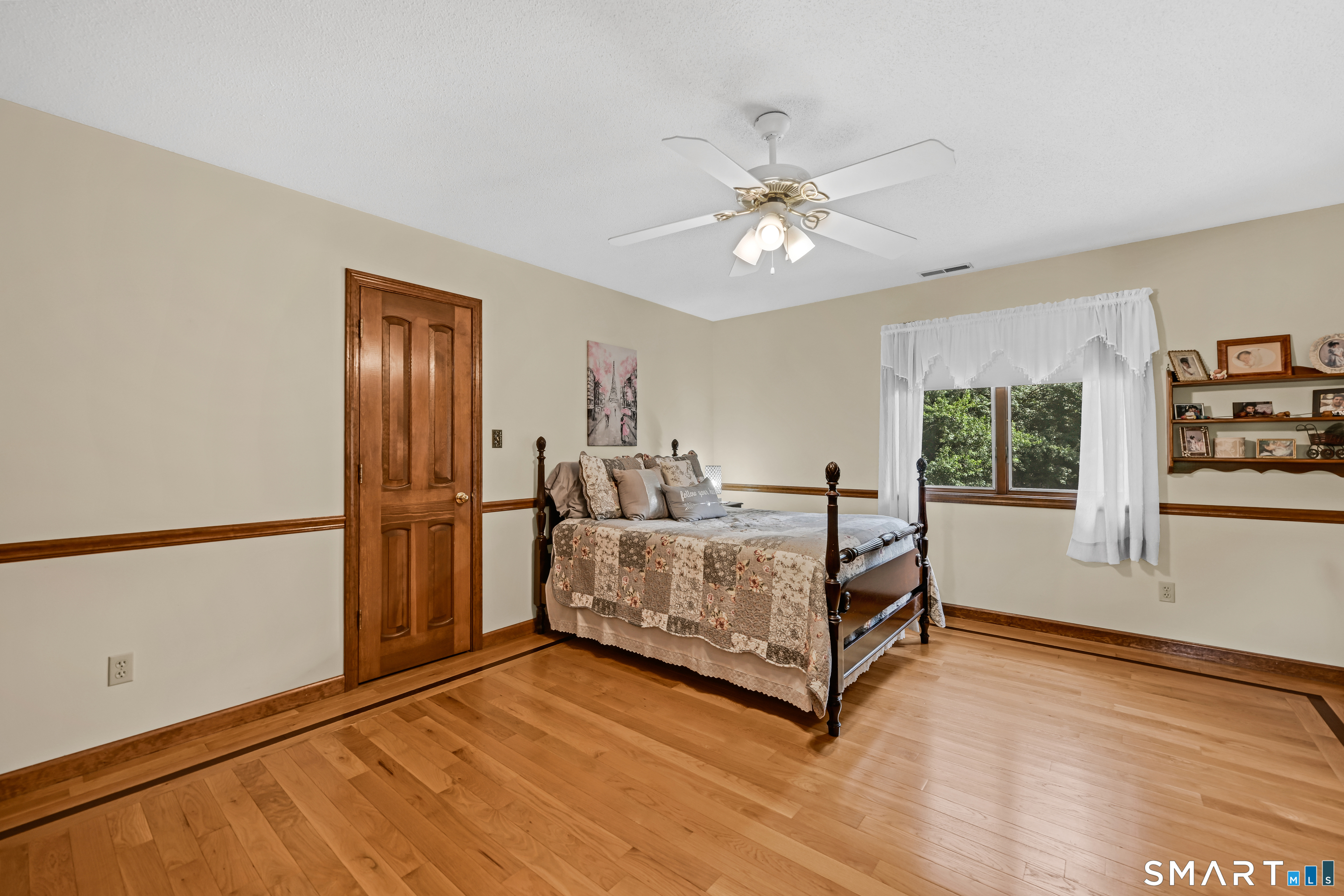 555 Davis Street photo 20