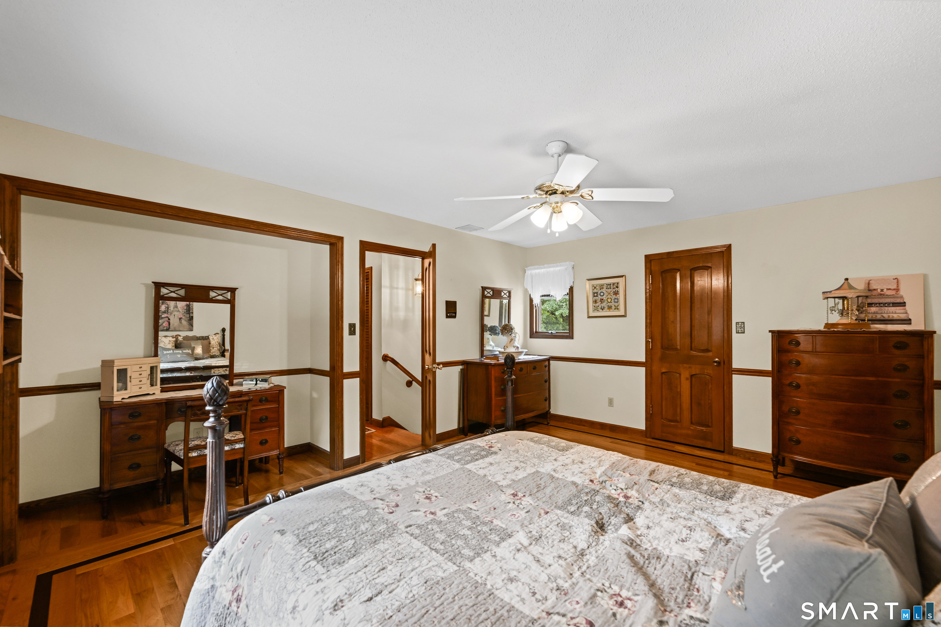 555 Davis Street photo 21