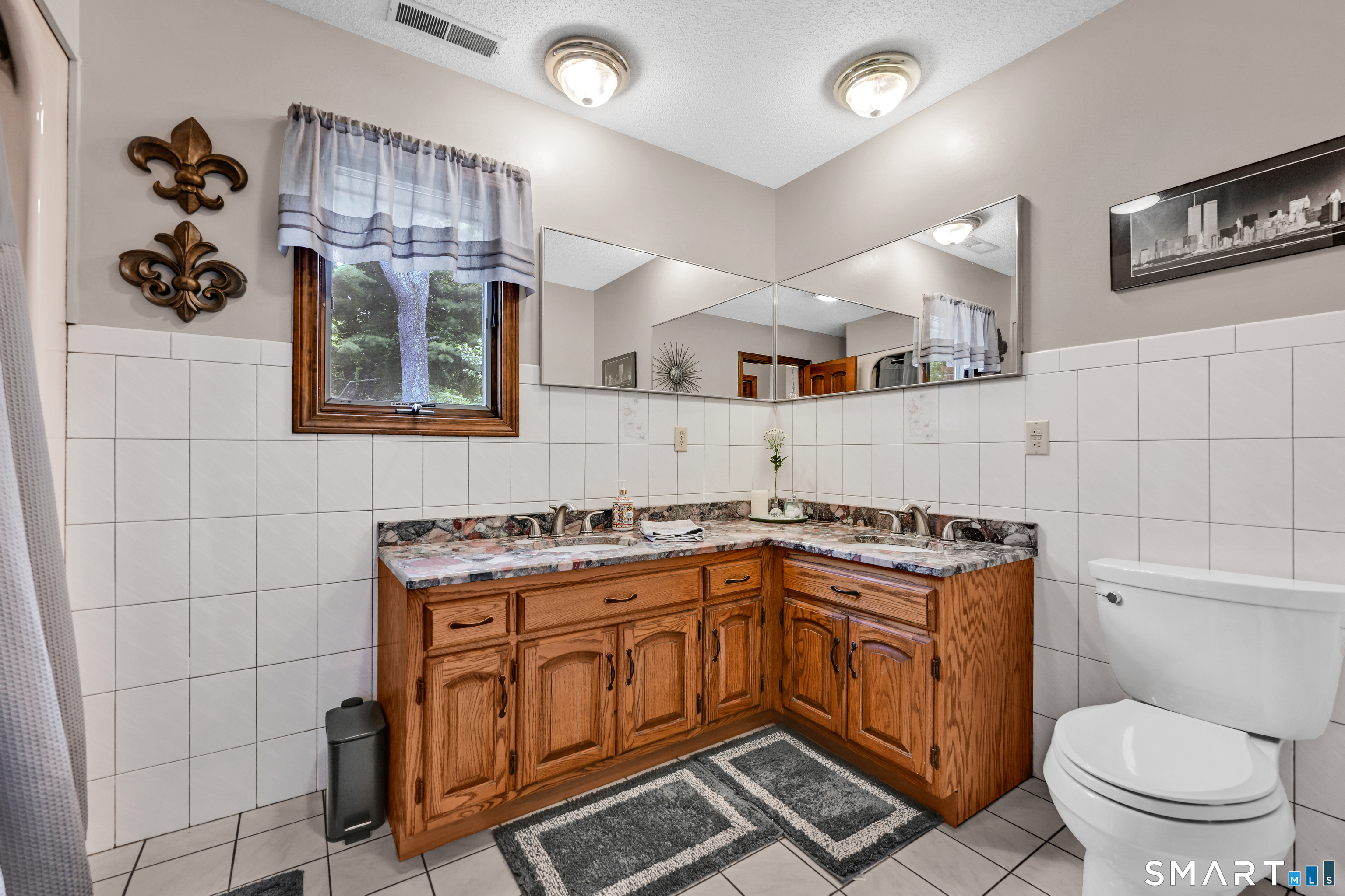 555 Davis Street photo 23