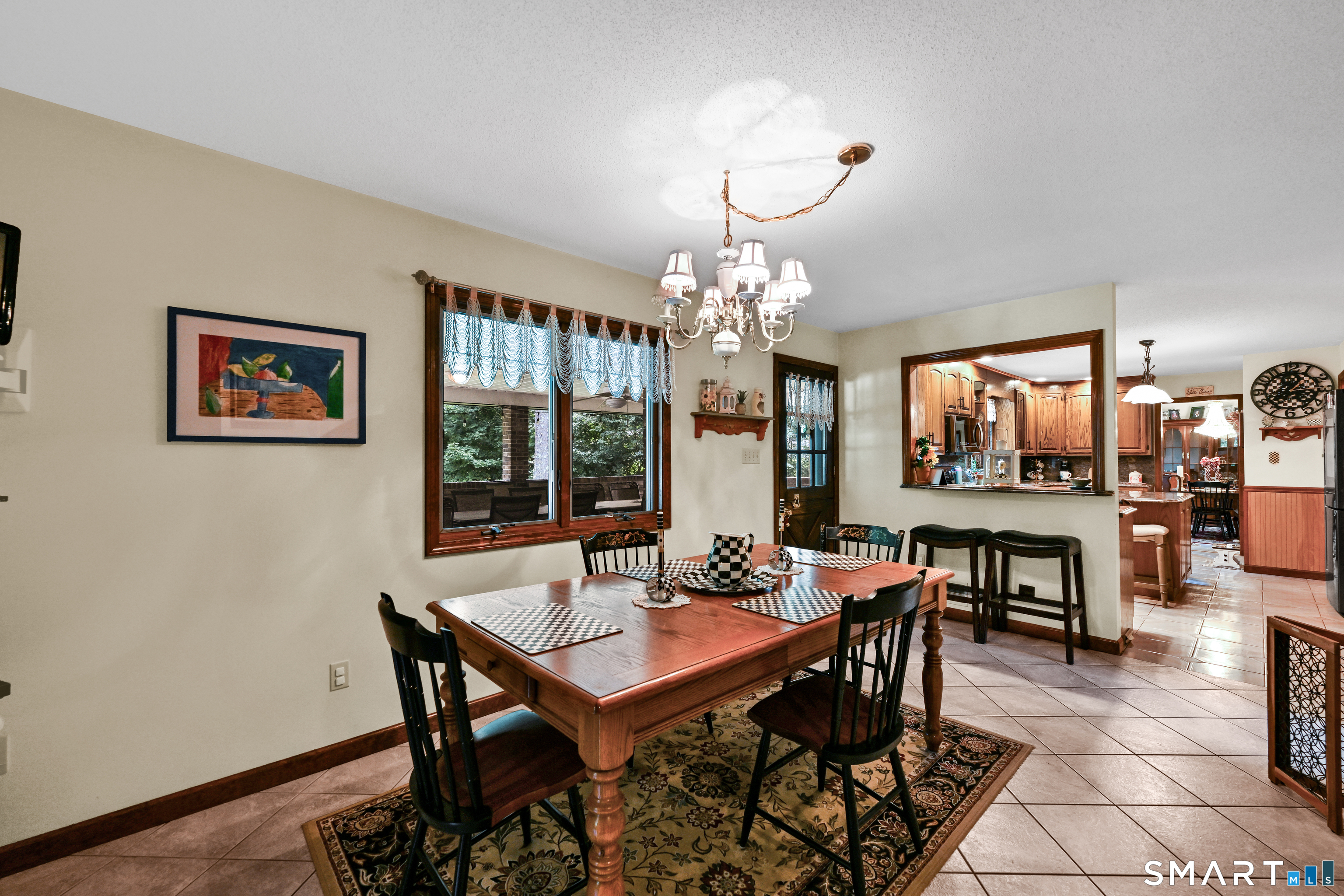 555 Davis Street photo 12