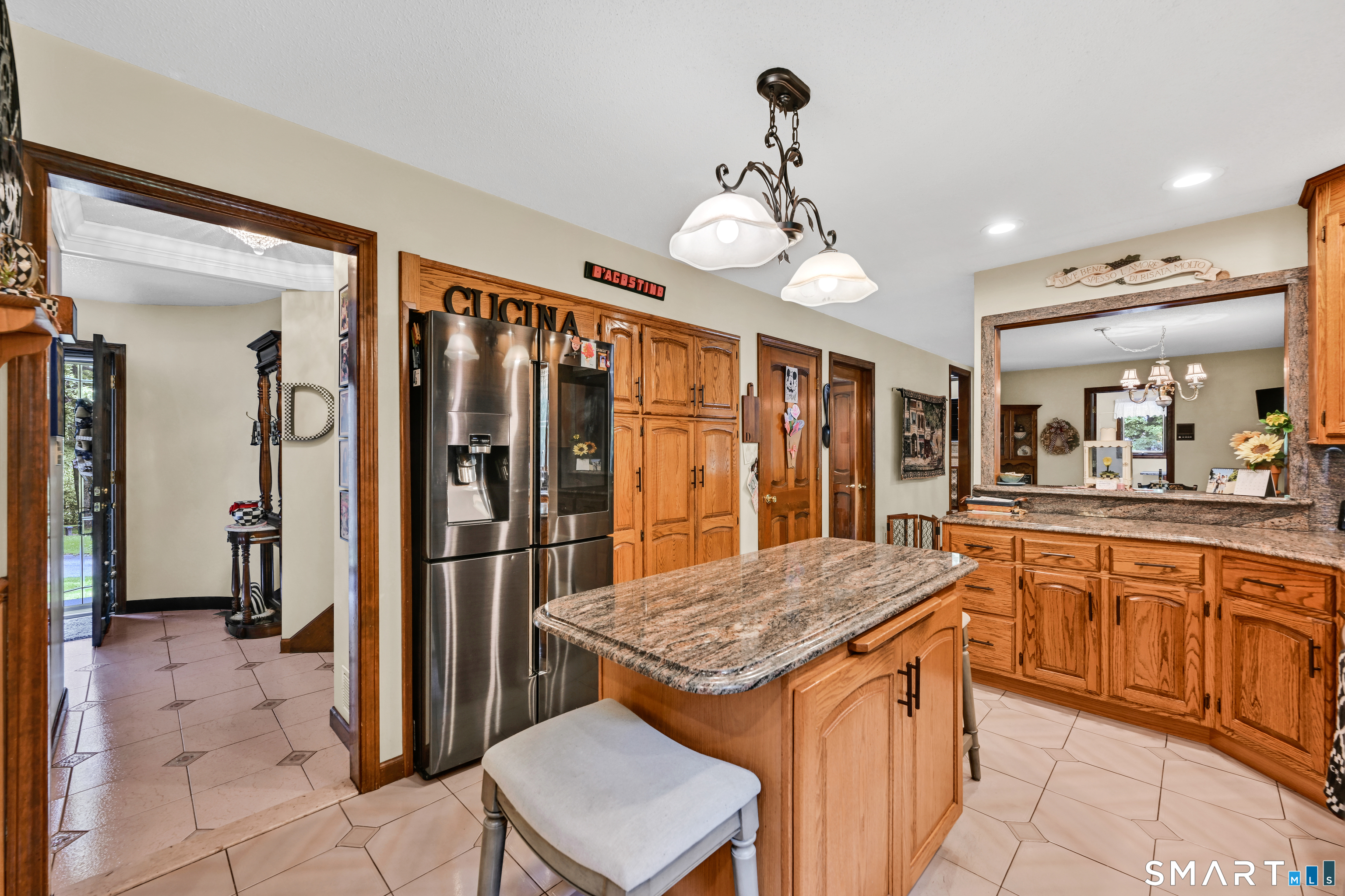 555 Davis Street photo 11