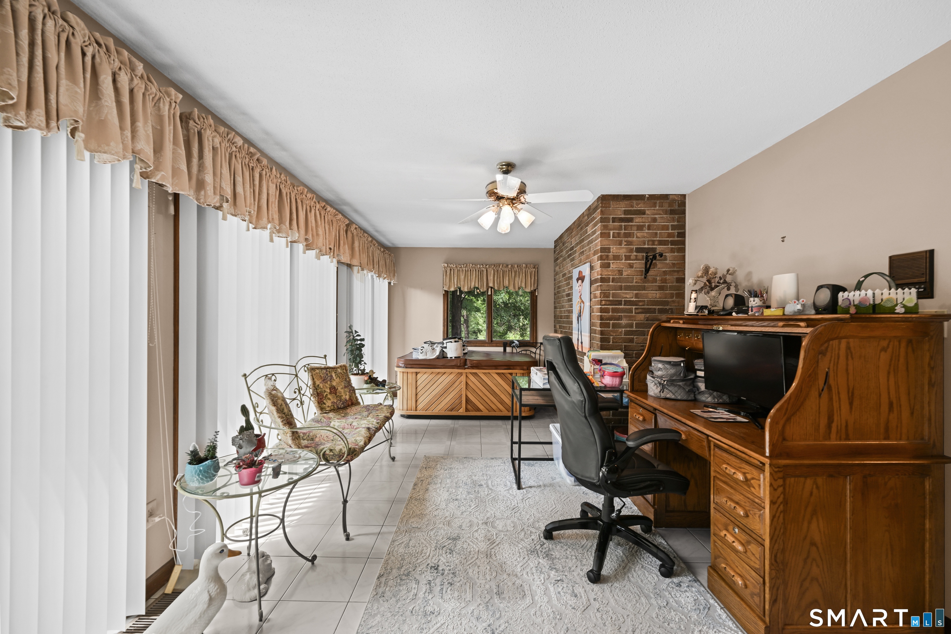 555 Davis Street photo 13