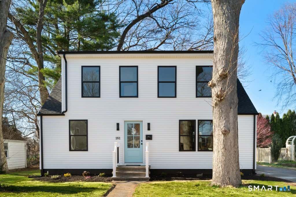 181 Eastern Parkway photo 30