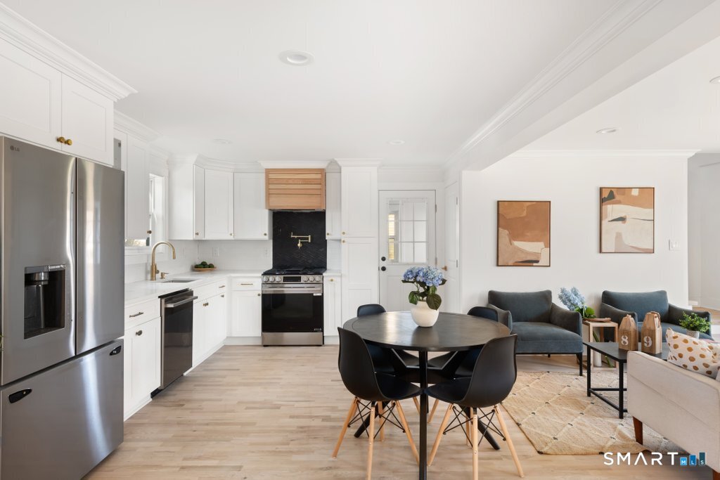 181 Eastern Parkway photo 12