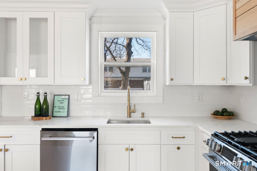 181 Eastern Parkway photo 14