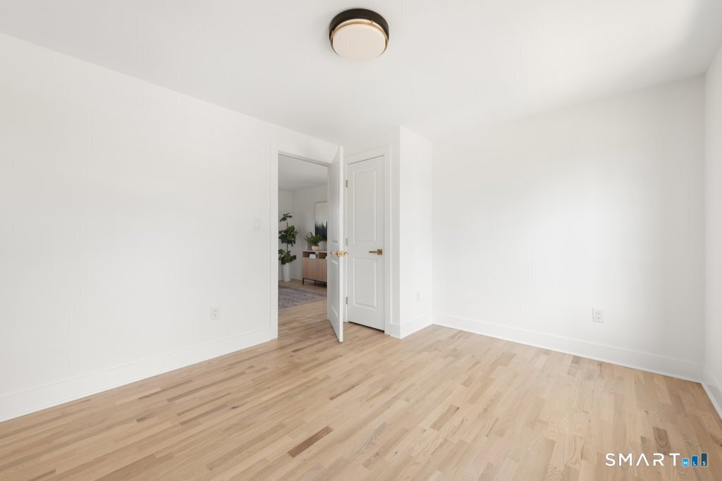 181 Eastern Parkway photo 25
