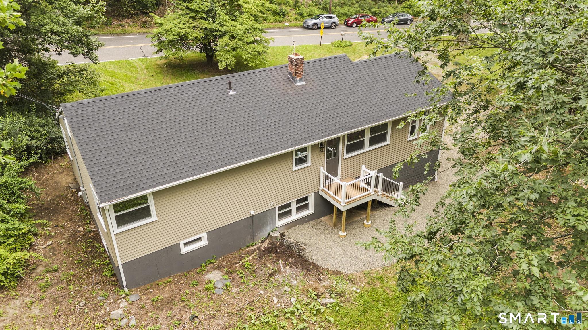 35 Columbine Drive photo 5