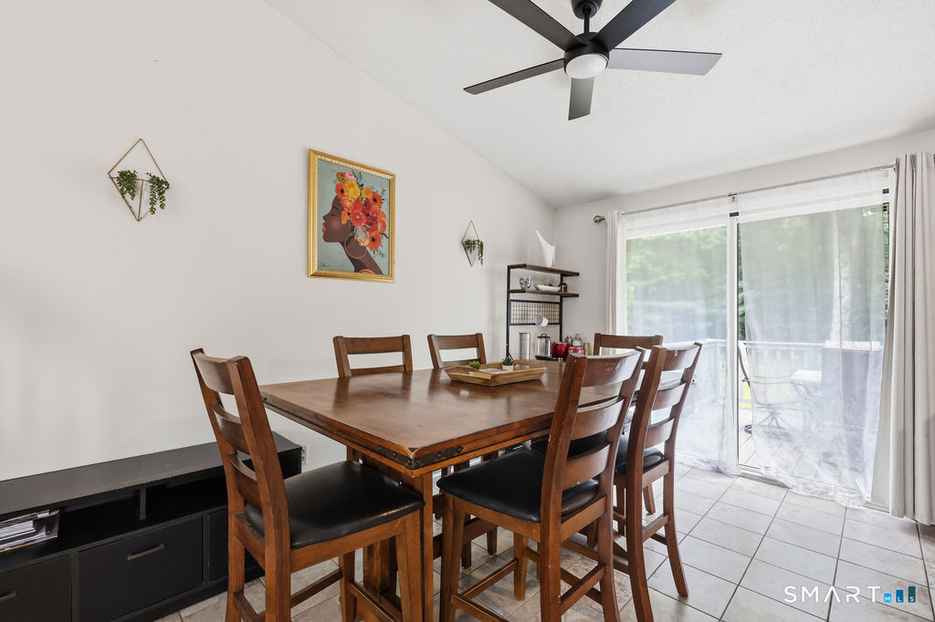 21 Woodside Drive photo 6