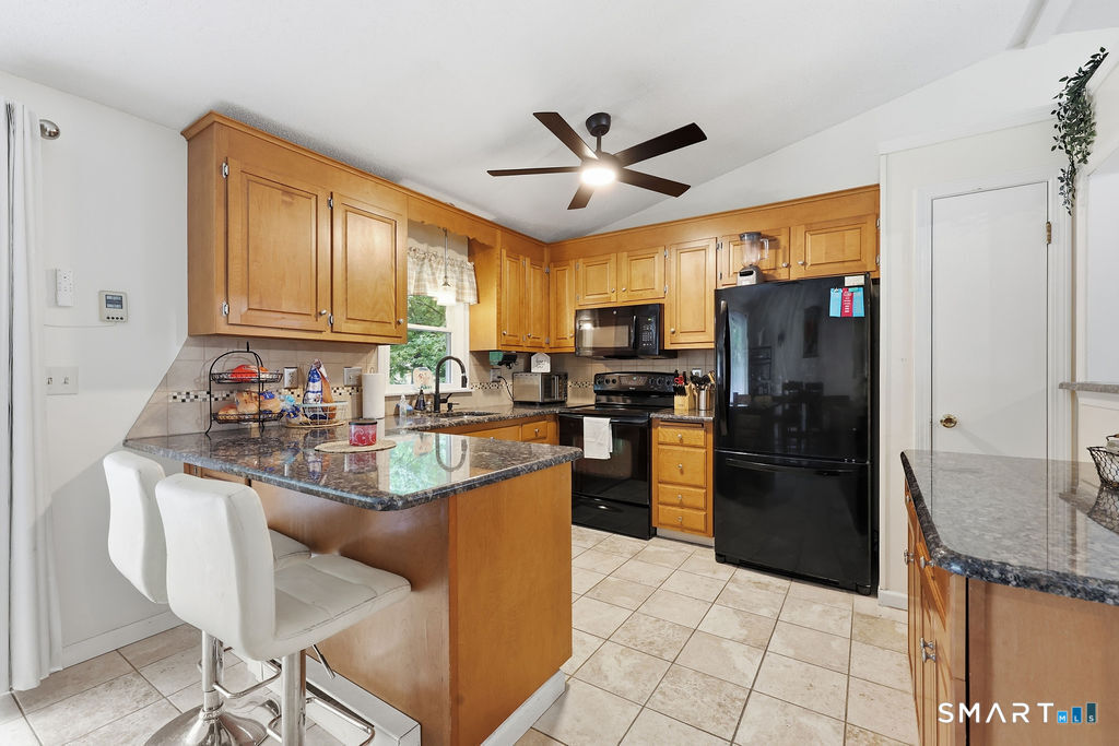 21 Woodside Drive photo 8