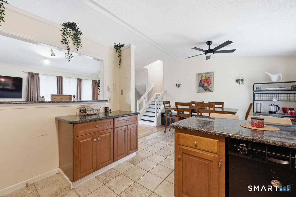 21 Woodside Drive photo 10