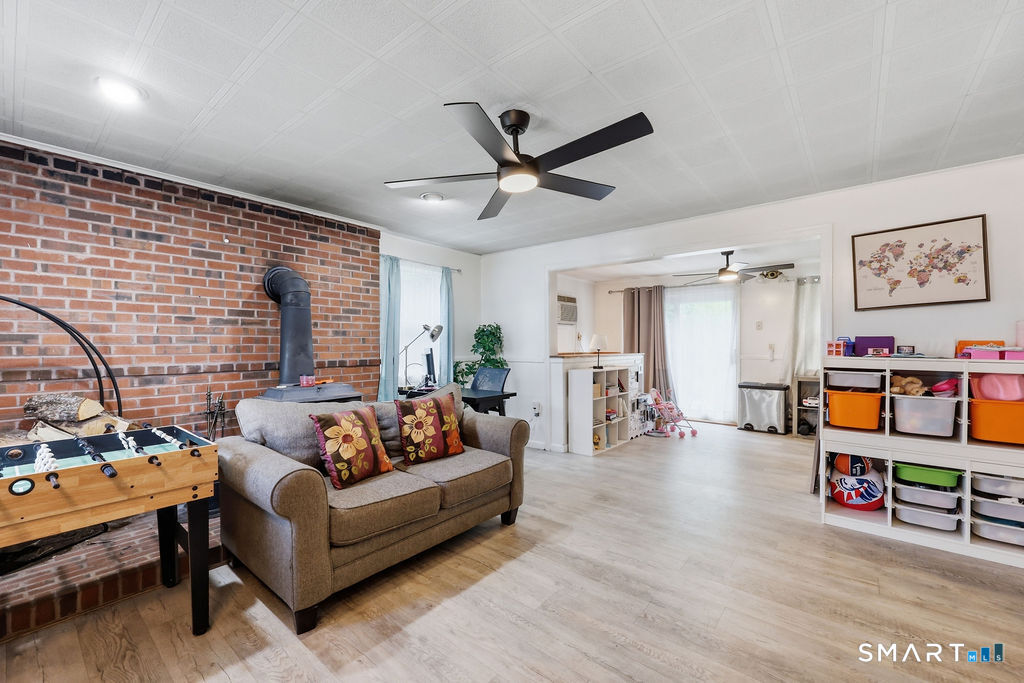 21 Woodside Drive photo 12