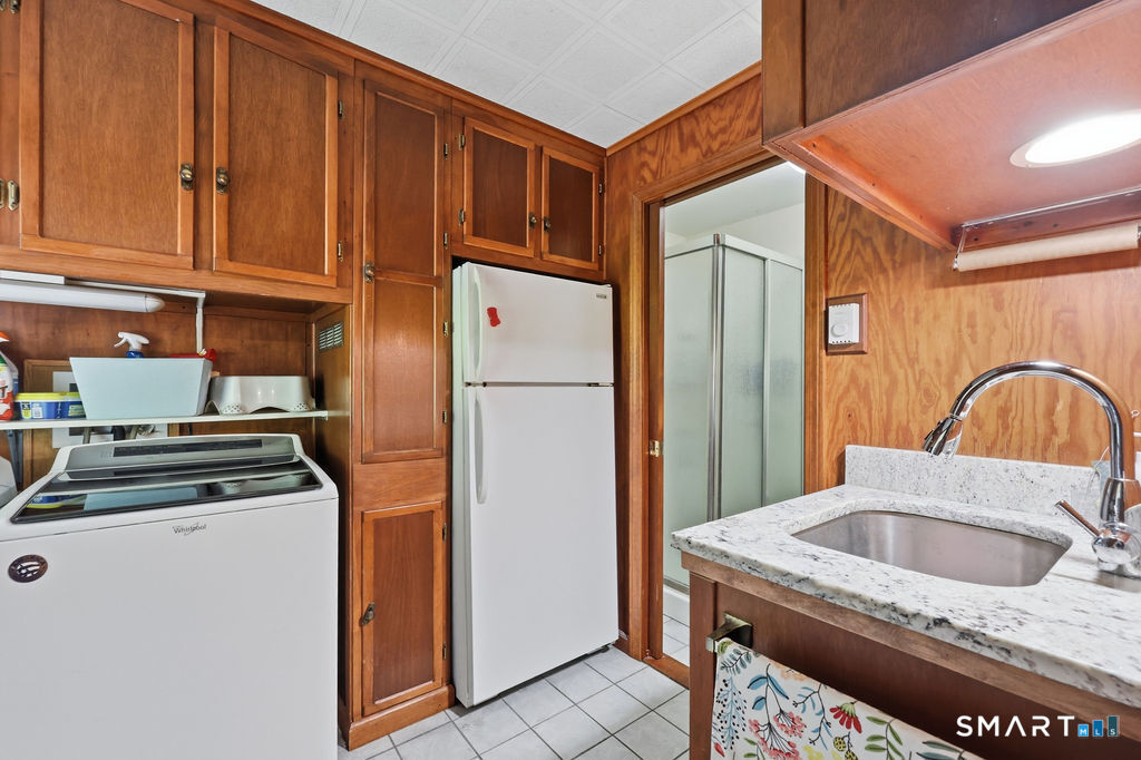 21 Woodside Drive photo 13