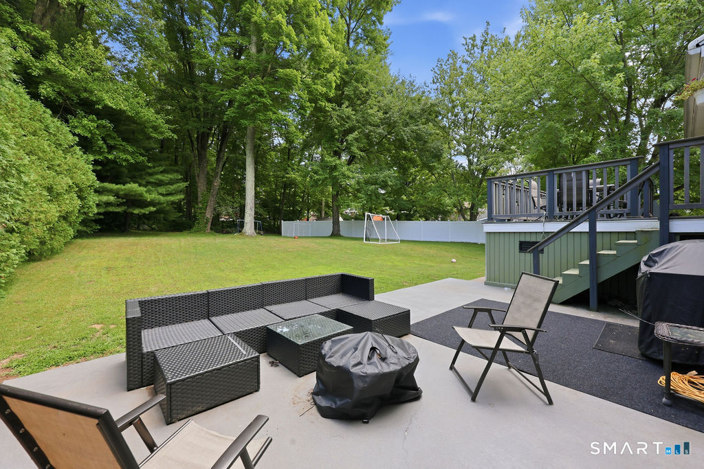 21 Woodside Drive photo 33