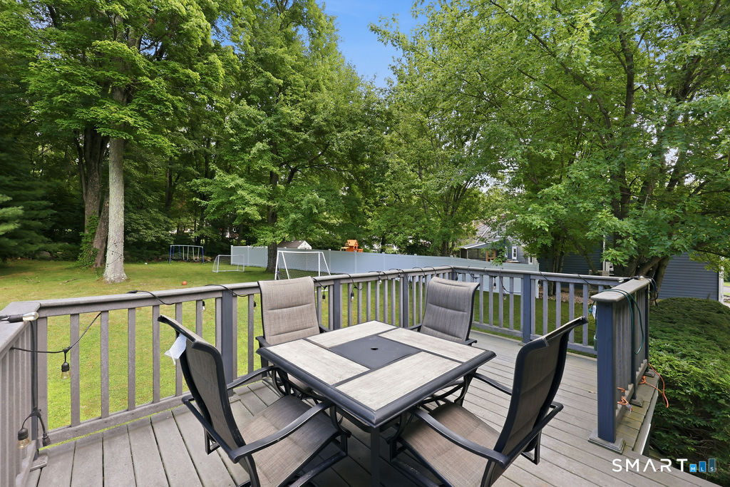 21 Woodside Drive photo 34