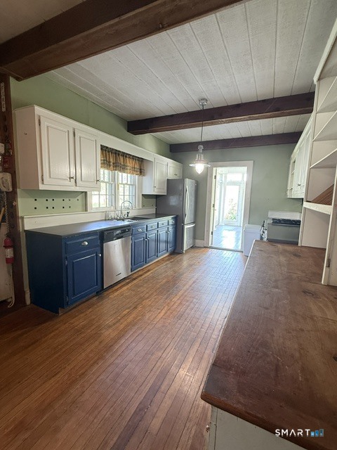 134 Pleasant Street photo 11