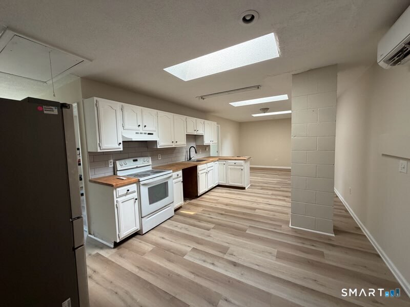 69 Congress Avenue  Unit #Apt 2