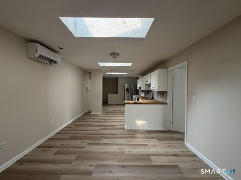 69 Congress Avenue  Unit #Apt 2 photo 3
