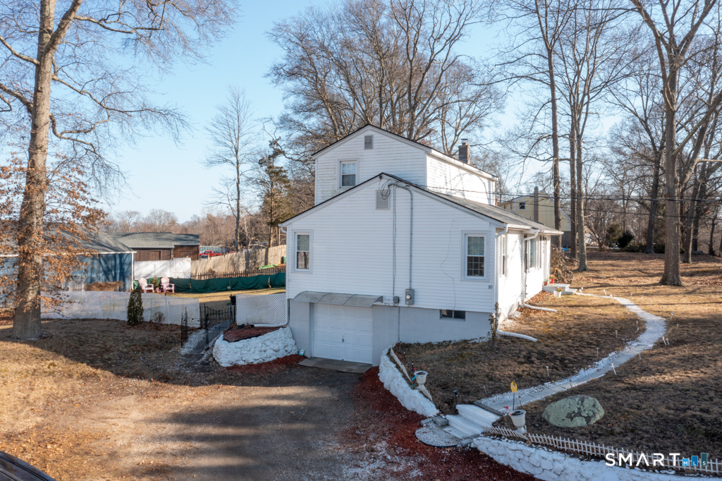 10 Beach Park Road photo 3