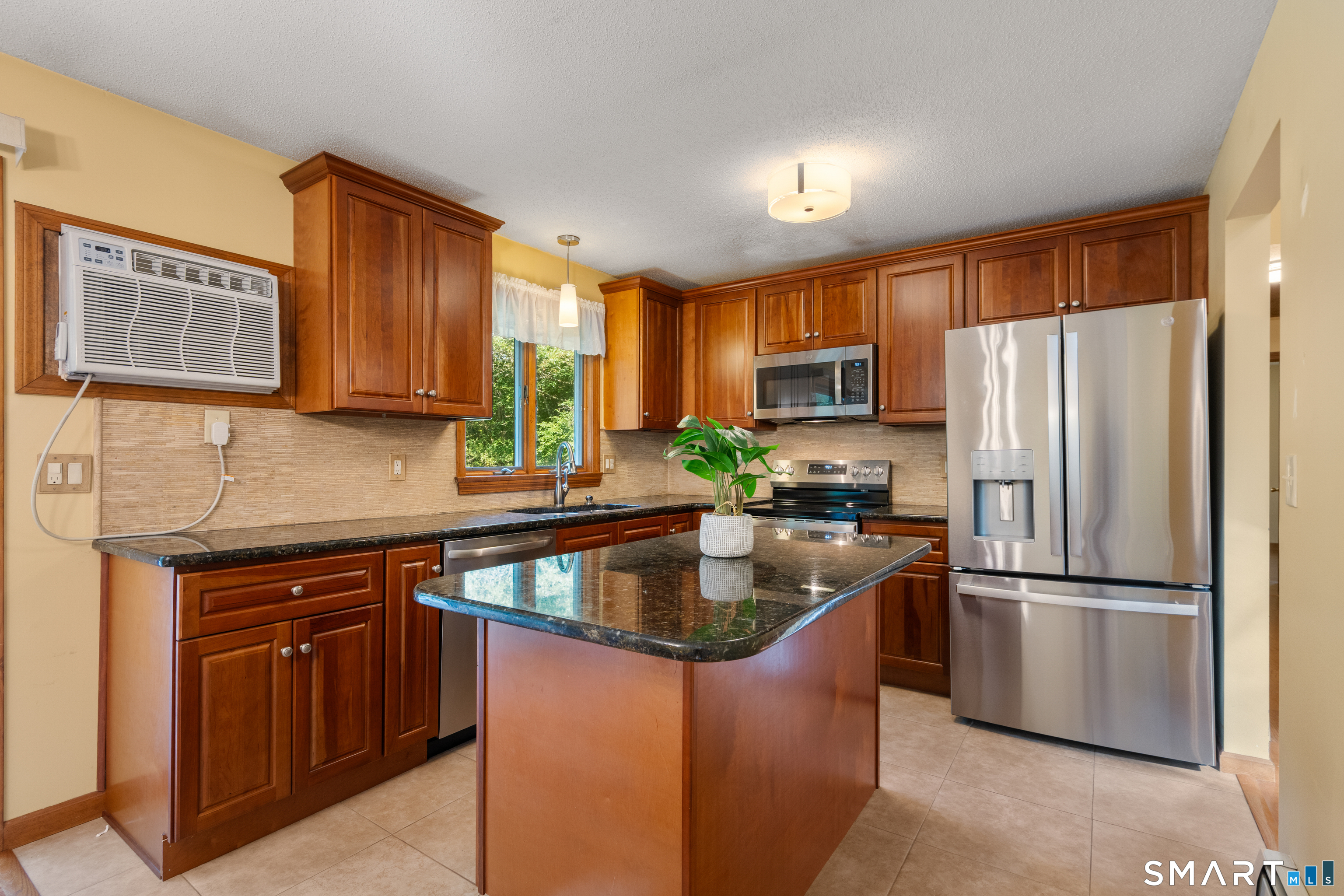 14 Sarah Drive photo 19