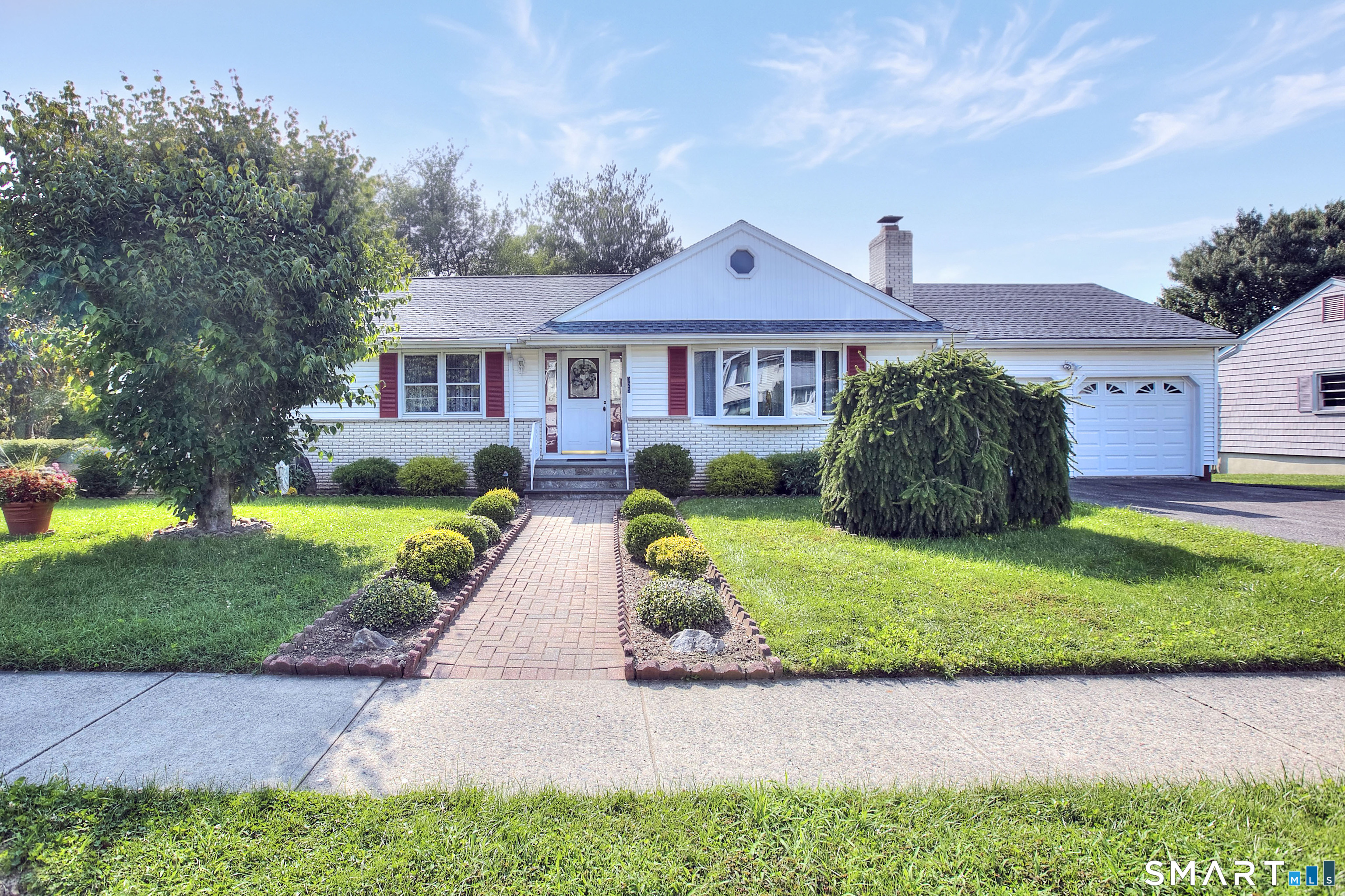 325 Emerald Place