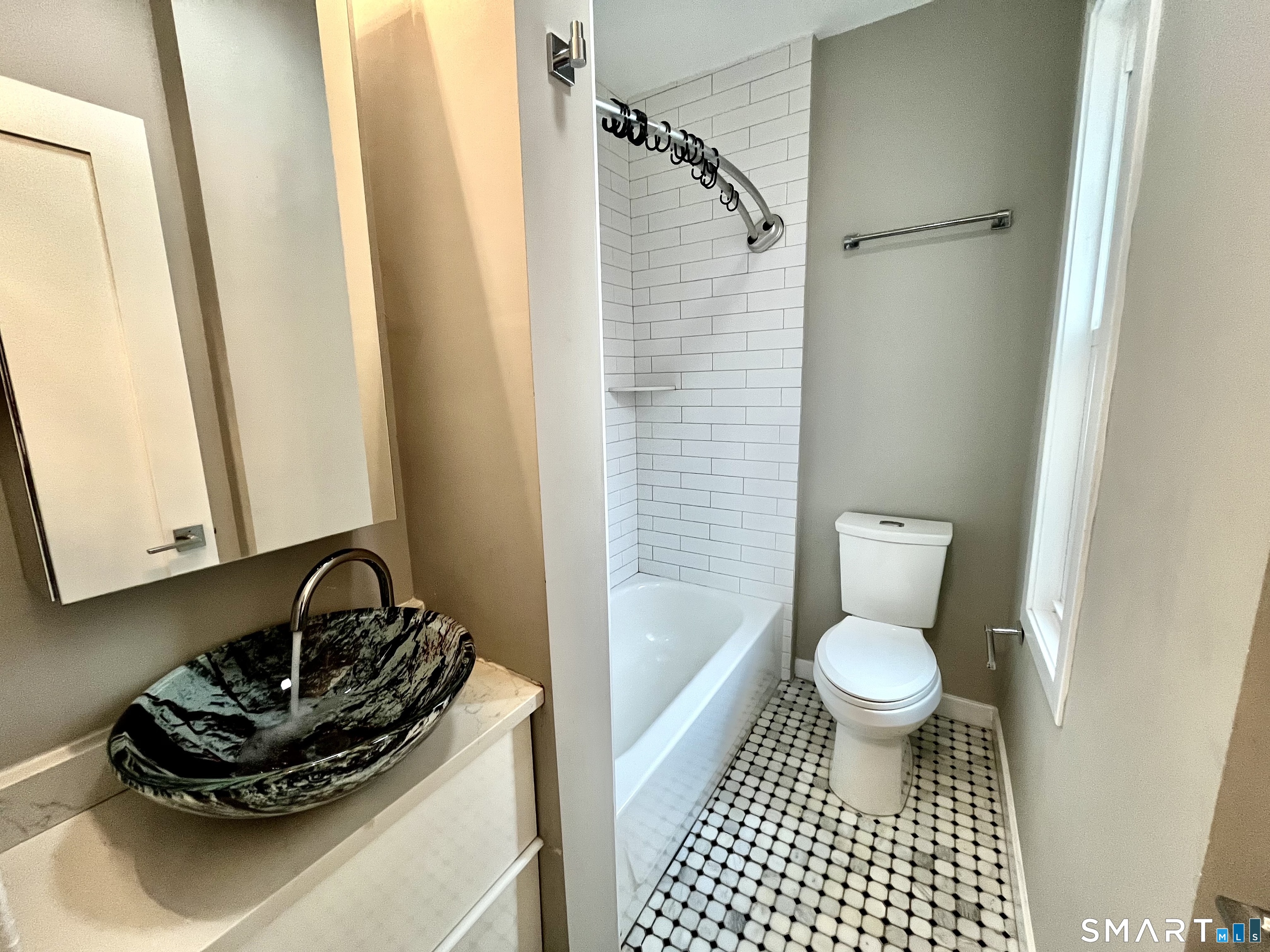 597 Chapel Street Unit #2R photo 8