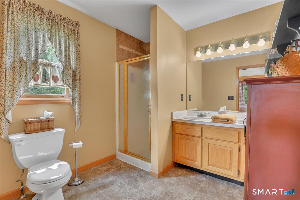 69 Ledgebrook Lane photo 21