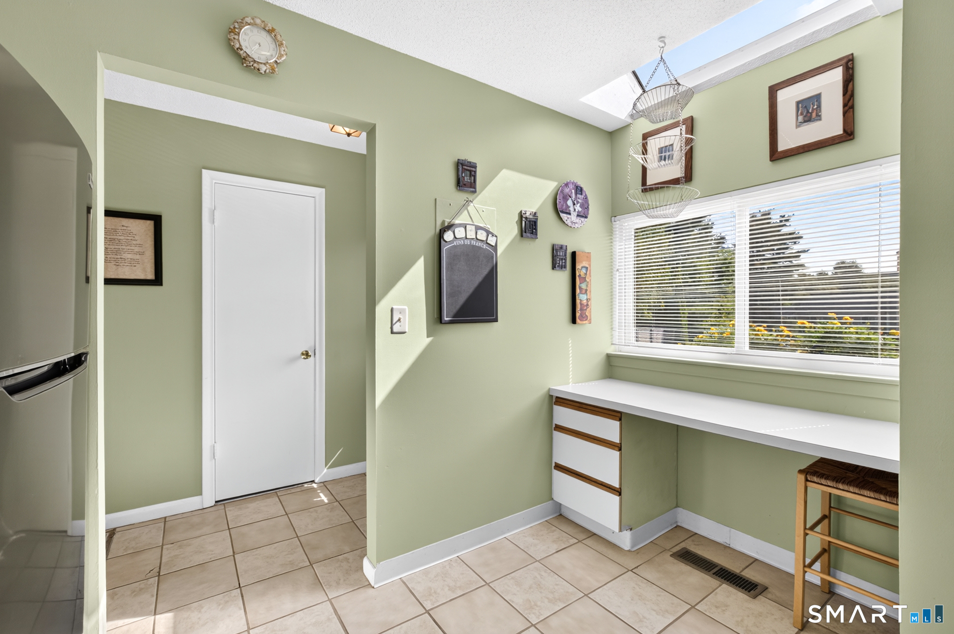 87 Hilltop Drive Unit #87 photo 5