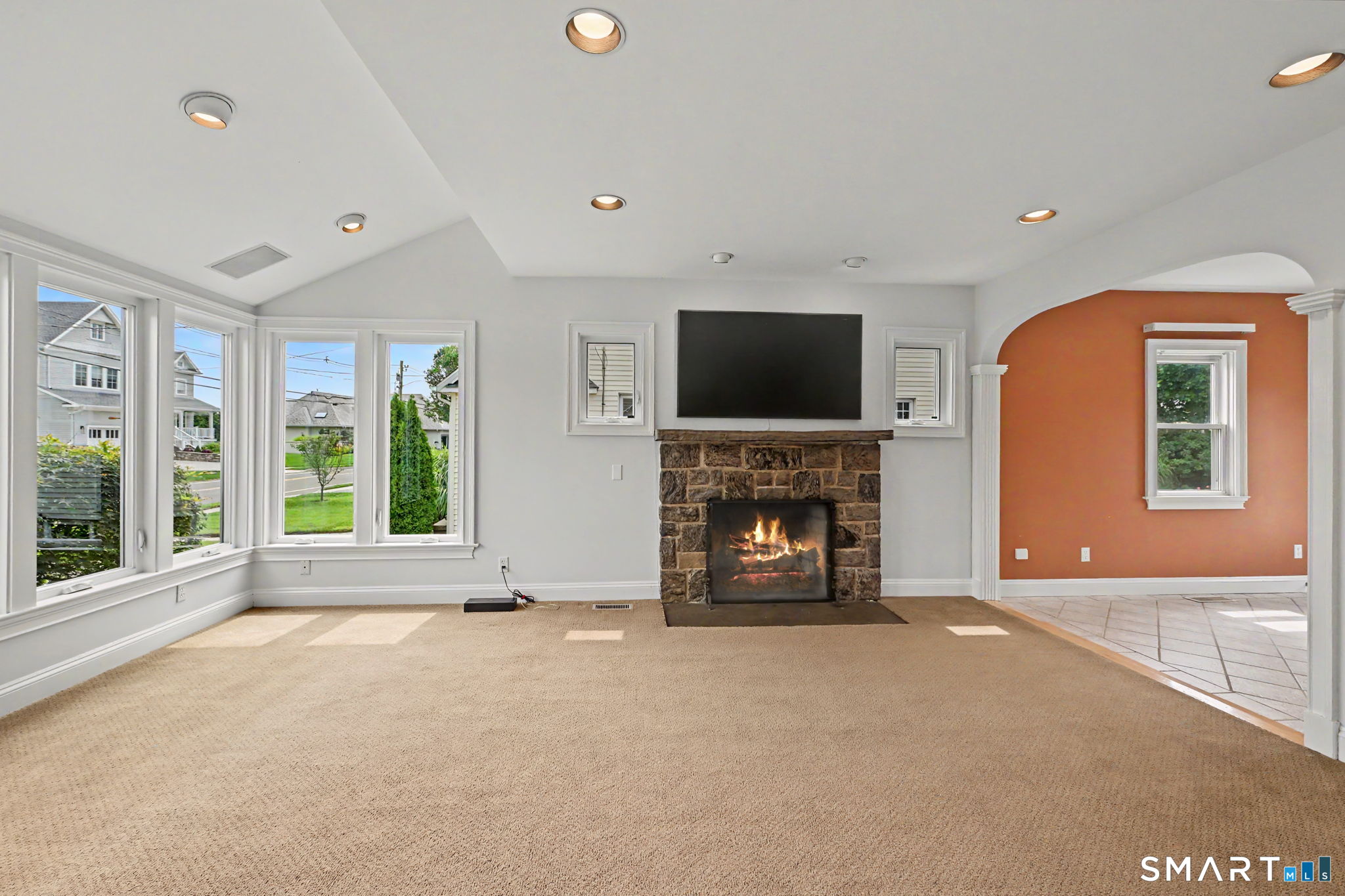 160 Gregory Boulevard photo 8