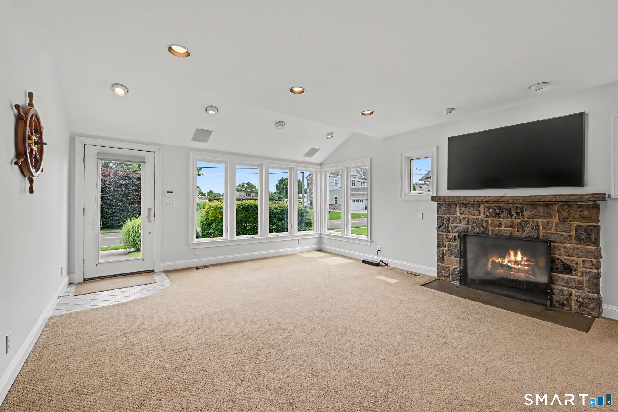 160 Gregory Boulevard photo 7