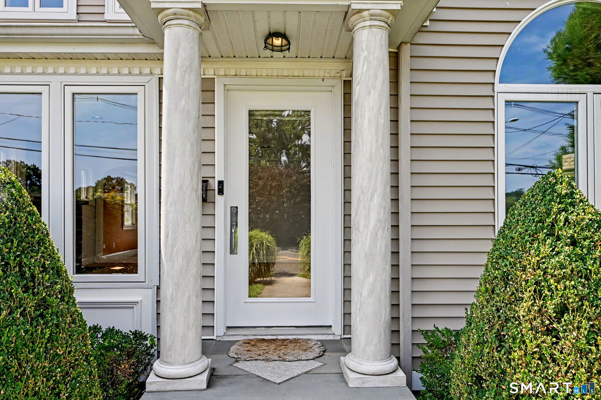 160 Gregory Boulevard photo 3