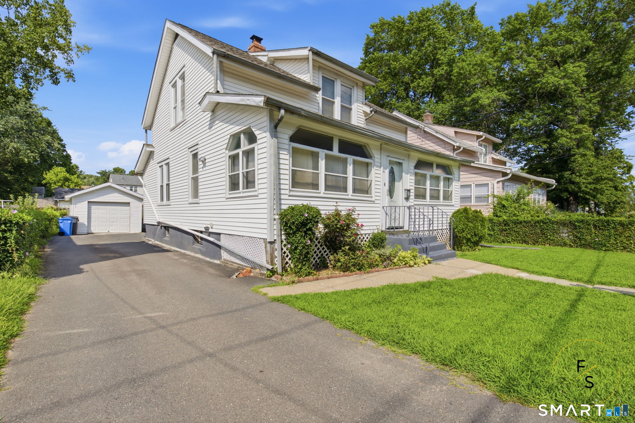 60 Tower Avenue photo 2