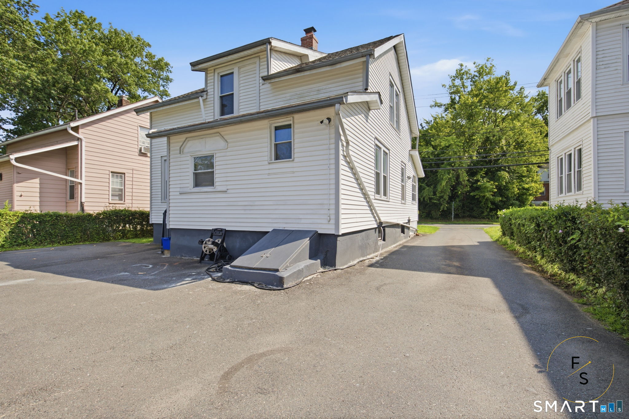 60 Tower Avenue photo 40