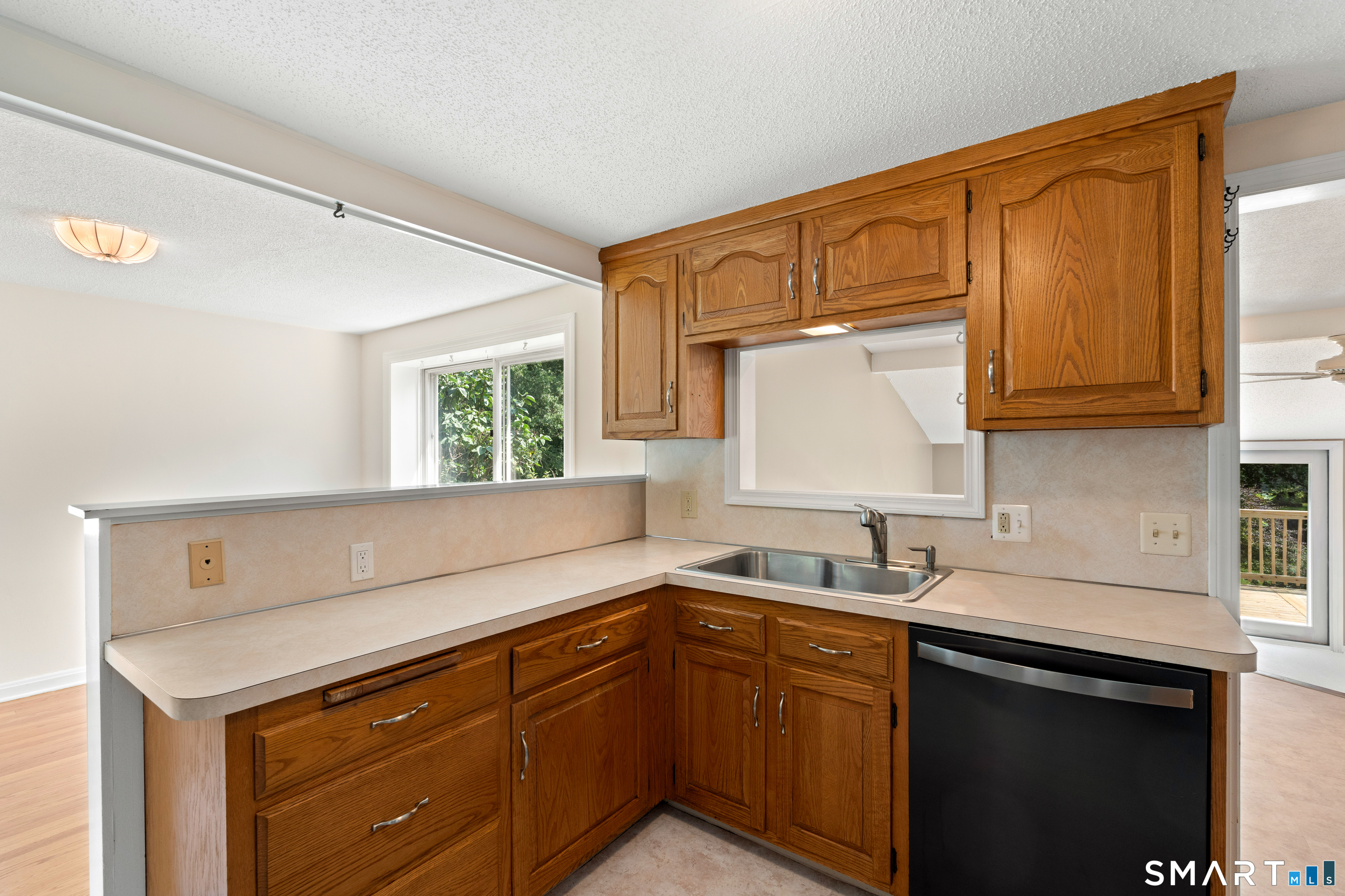 43 Sunset Road photo 4